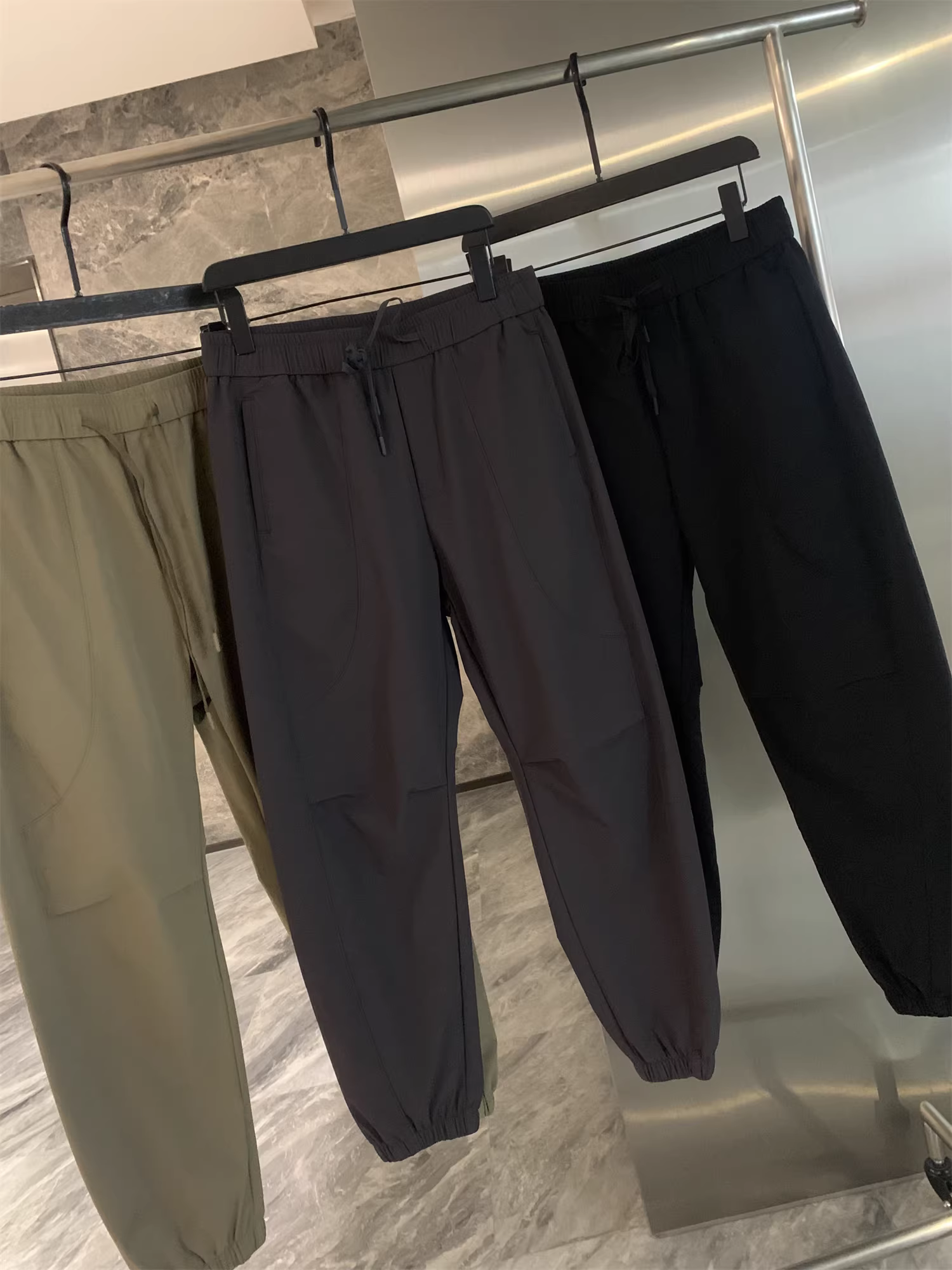 Don Quixote cá nhân khuyên dùng! May đo 3D chống nhăn! Quần âu nam mùa thu cạp chun bo gấu.