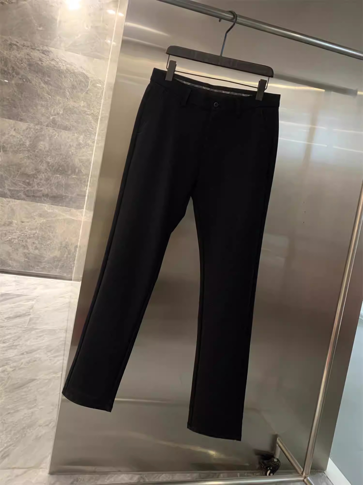 Don Quixote Hàng tốt! Quần âu dáng dài, chất liệu mềm mại, kiểu dáng thanh lịch, quần âu nam, quần dài nam.