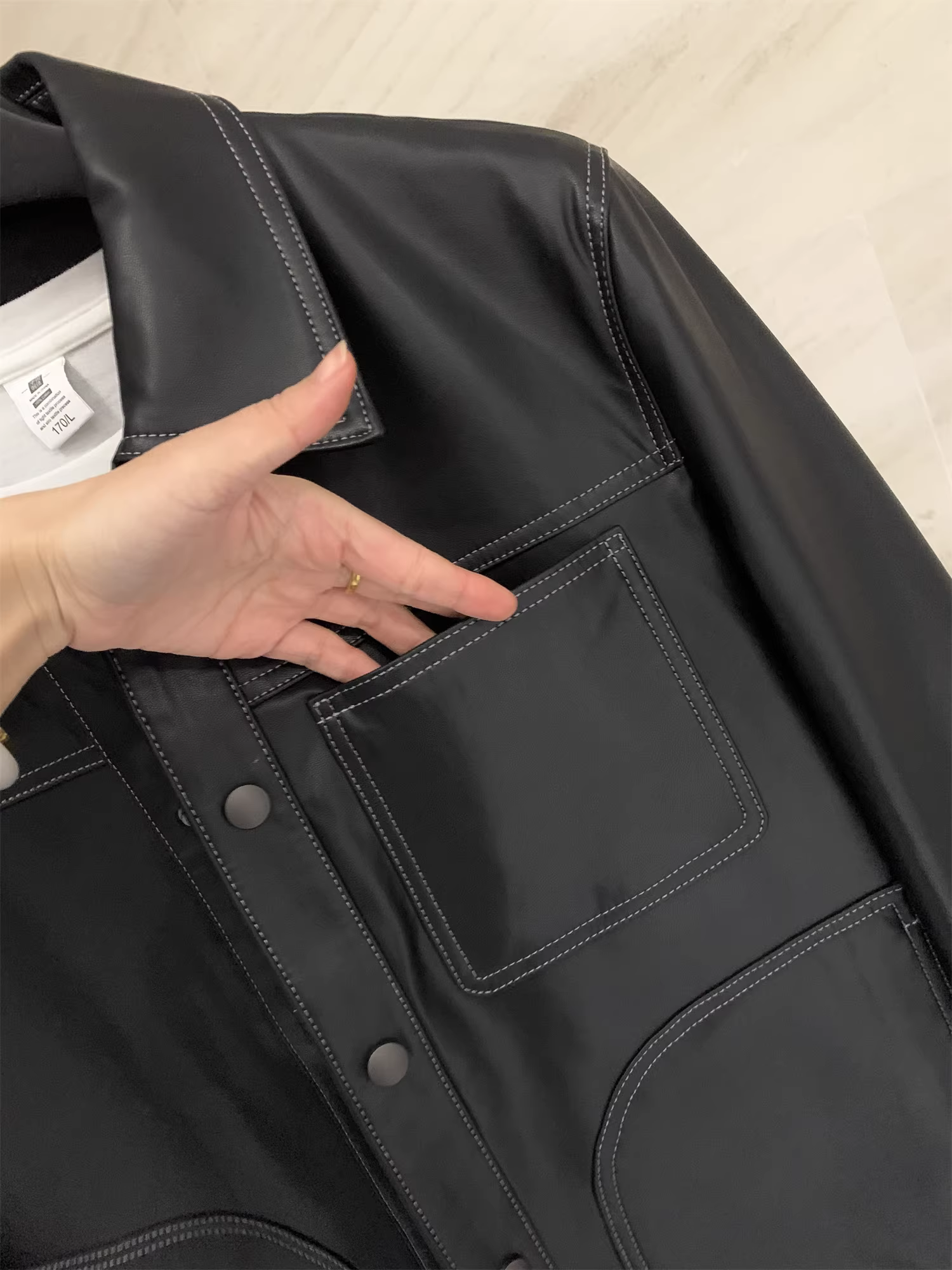 Áo khoác da cừu cao cấp Don Quixote! Tinh tế và bóng mượt! Áo khoác da thật nam thời thượng mùa thu đông với cổ áo lật.