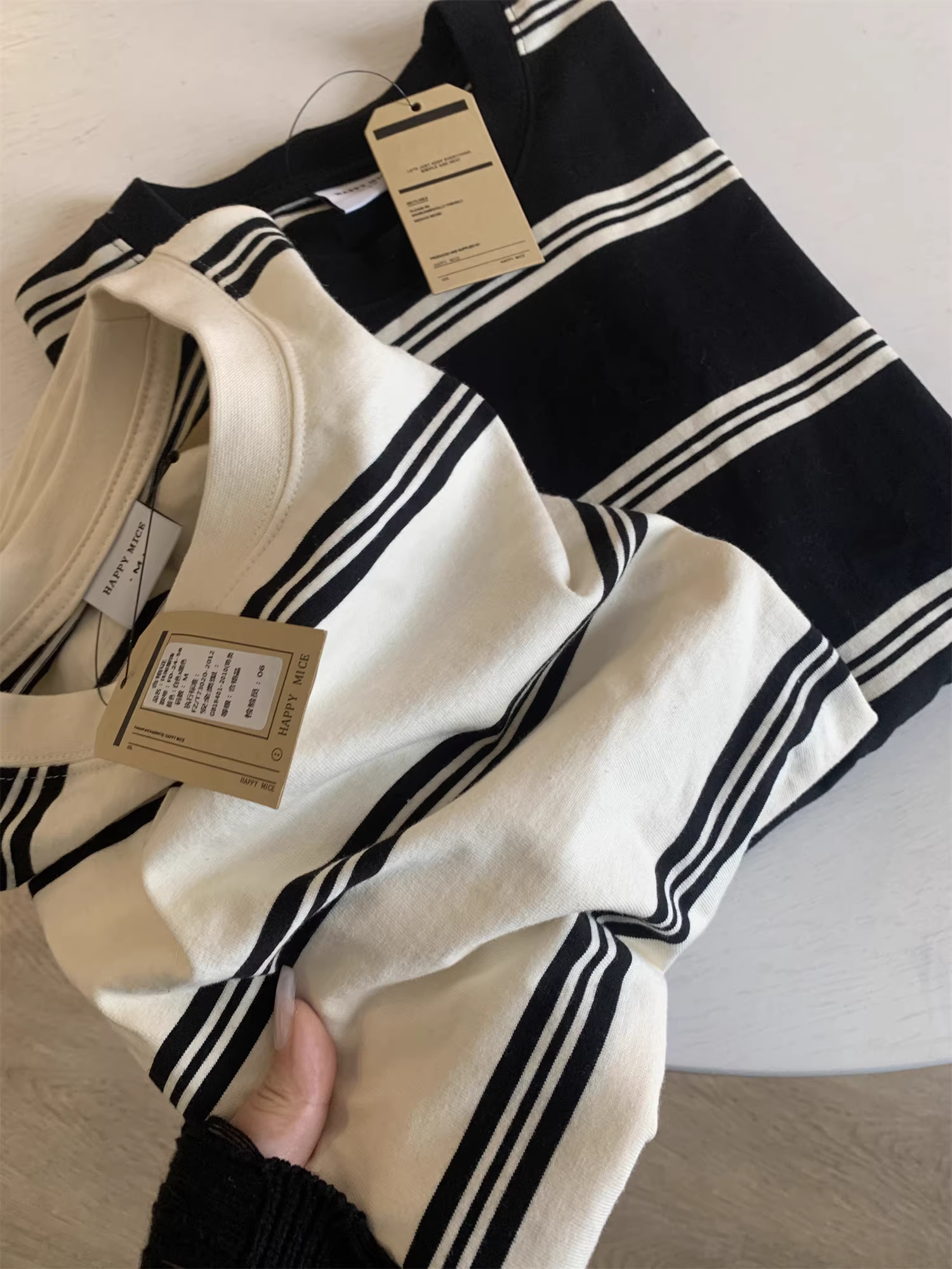 Don Quixote Xinjiang cotton dài sợi! Trọng lượng cao! Áo thun ngắn tay sọc cổ điển mùa hè kiểu đôi