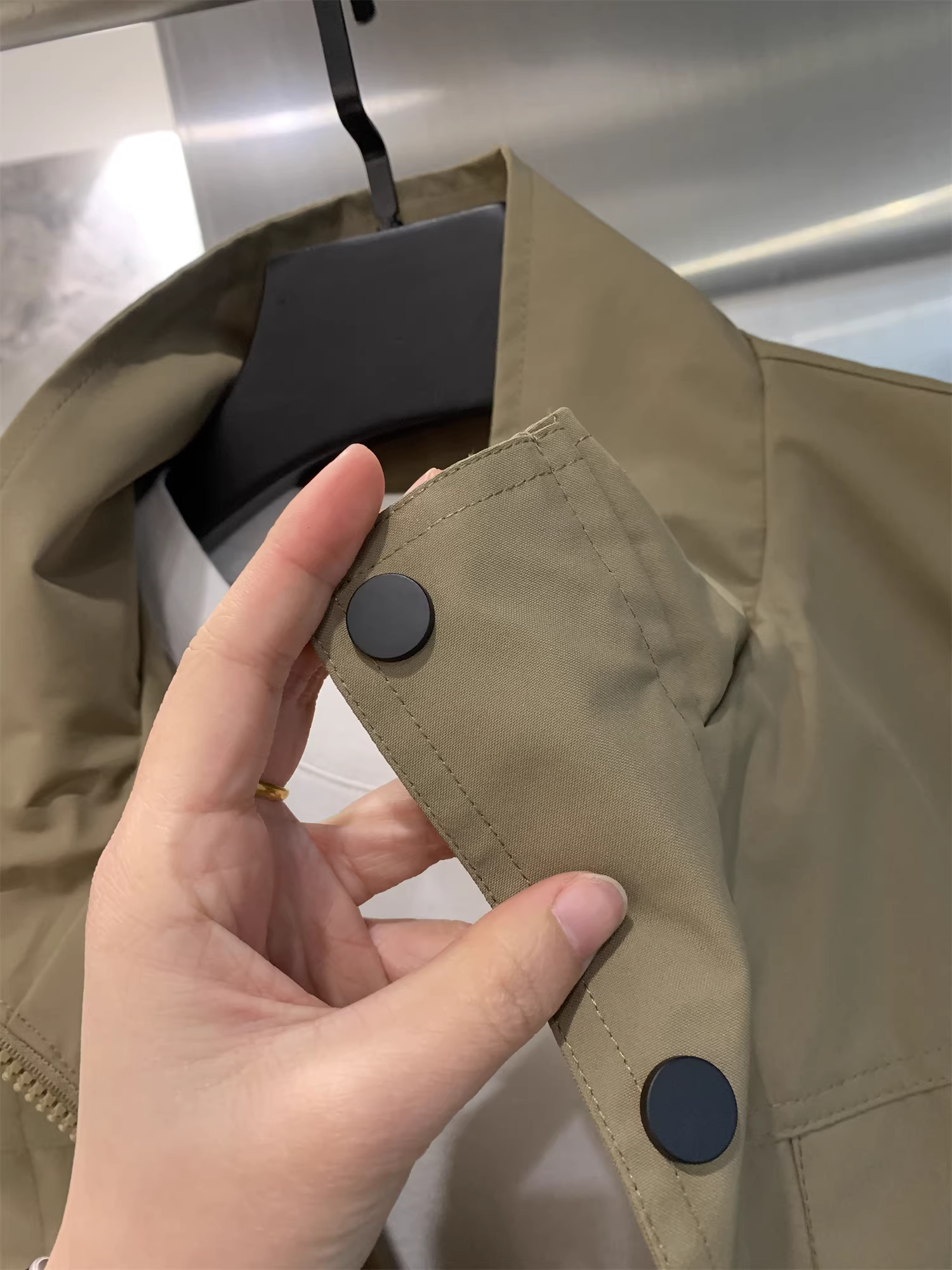 Dòng quần áo bảo hộ lao động cổ điển Don Quixote! Quần áo bảo hộ lao động ba chiều ngoài trời có túi lớn, áo vest dày dặn dành cho đi bộ đường dài và câu cá dành cho nam giới.