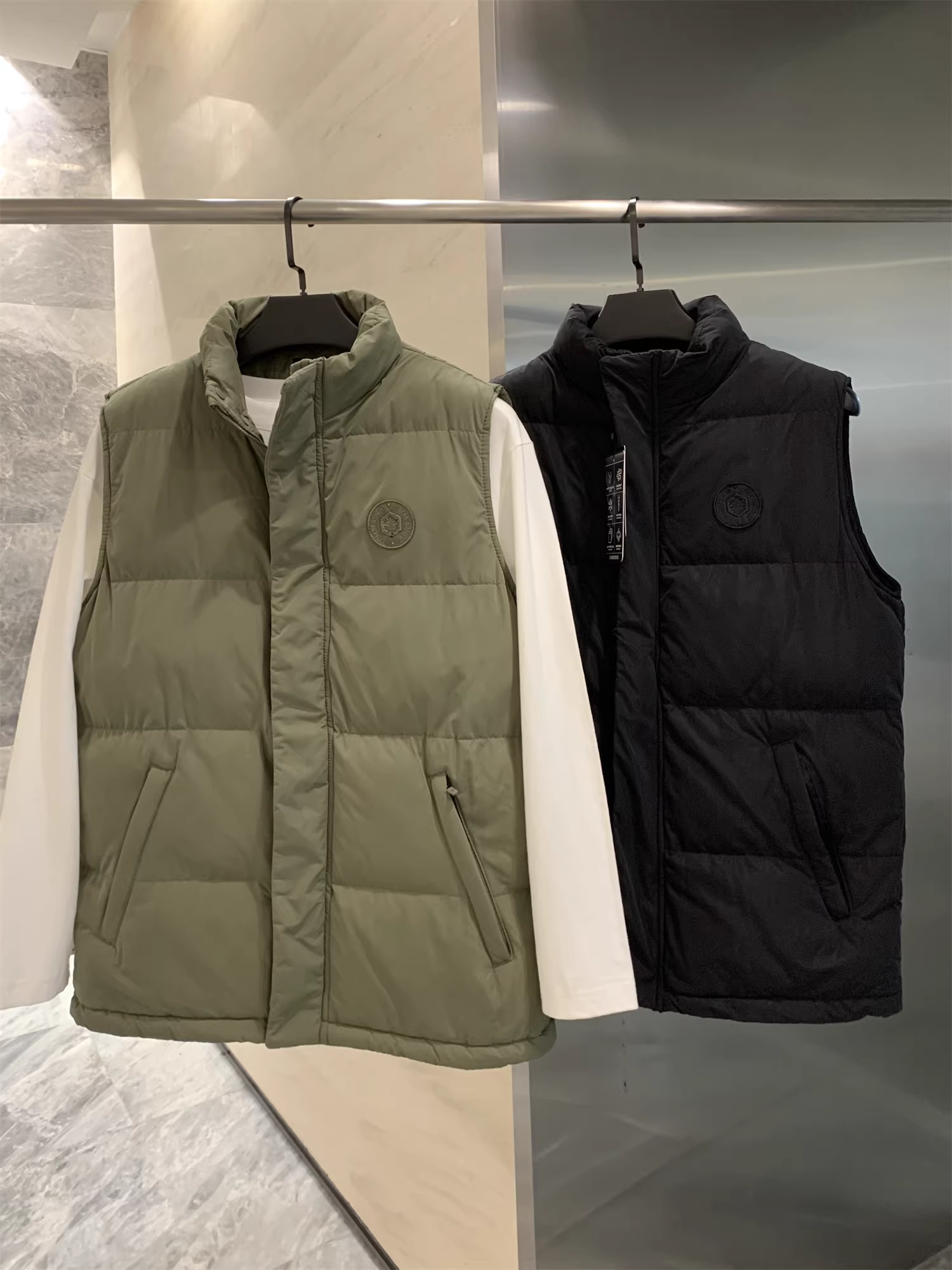 Don Quixote, một thương hiệu độc đáo tại Ý! Áo vest cotton làm việc ngoài trời, chống gió, chống thấm nước, may chần, ấm áp, nhẹ.