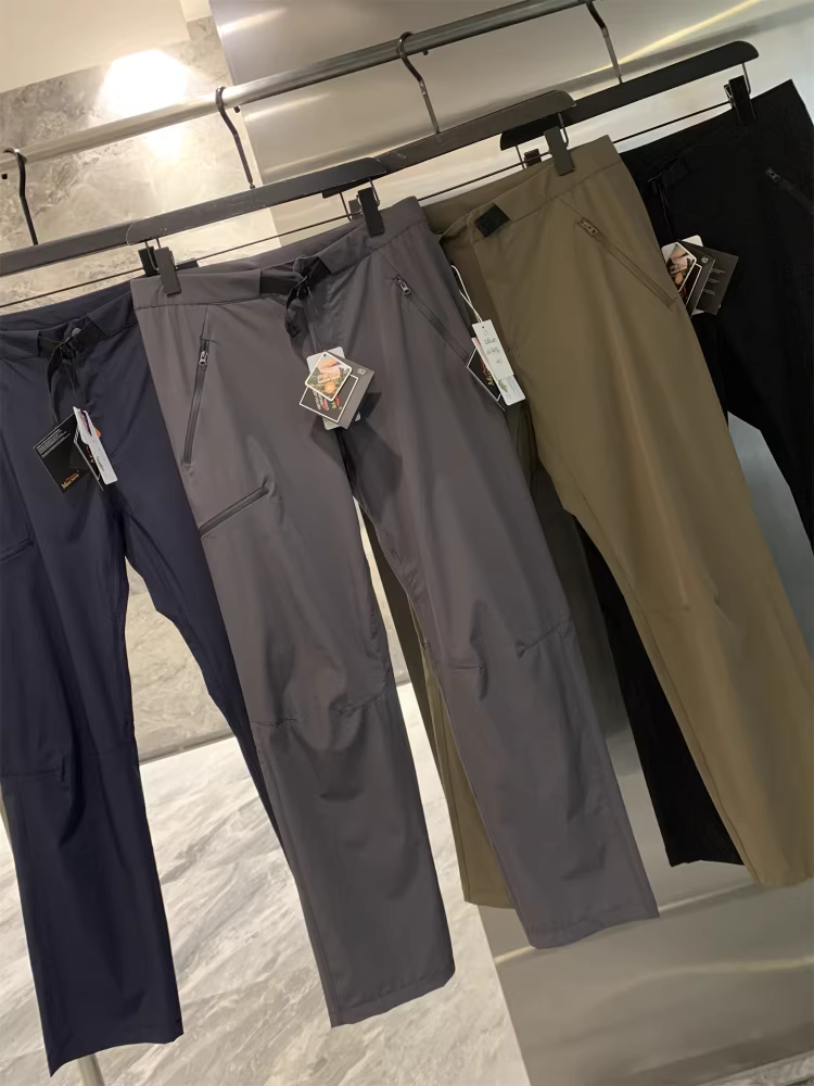 Quần tối thượng của Don Quixote! Quần thường ngày ngoài trời, nhanh khô, co giãn, thoáng khí, may kiểu 3D, túi được may kín.