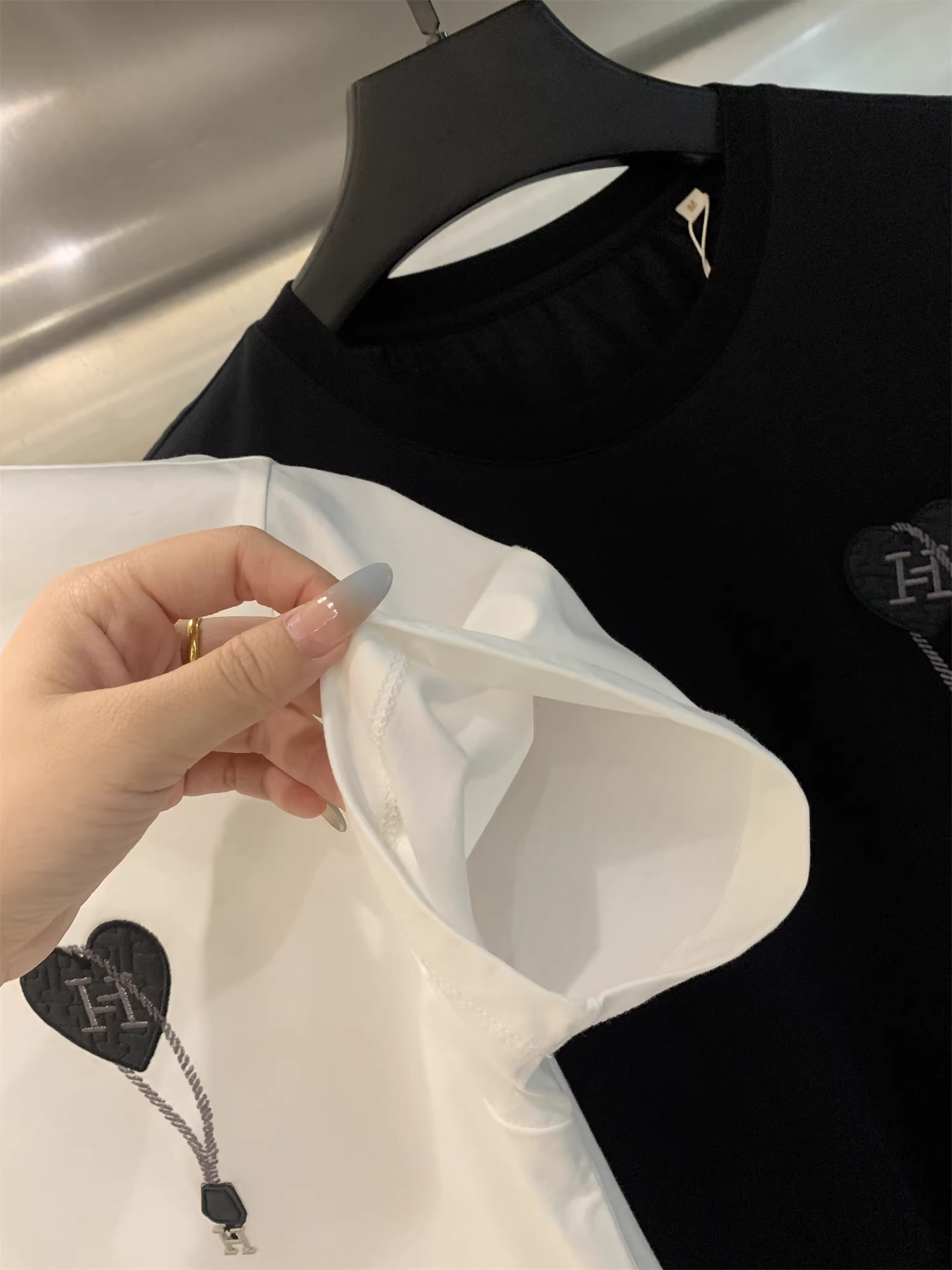 Don Quixote Cool Sorona! In 3D nổi! Áo thun nam ngắn tay mùa hè co giãn cao, mềm mại và mát mẻ.