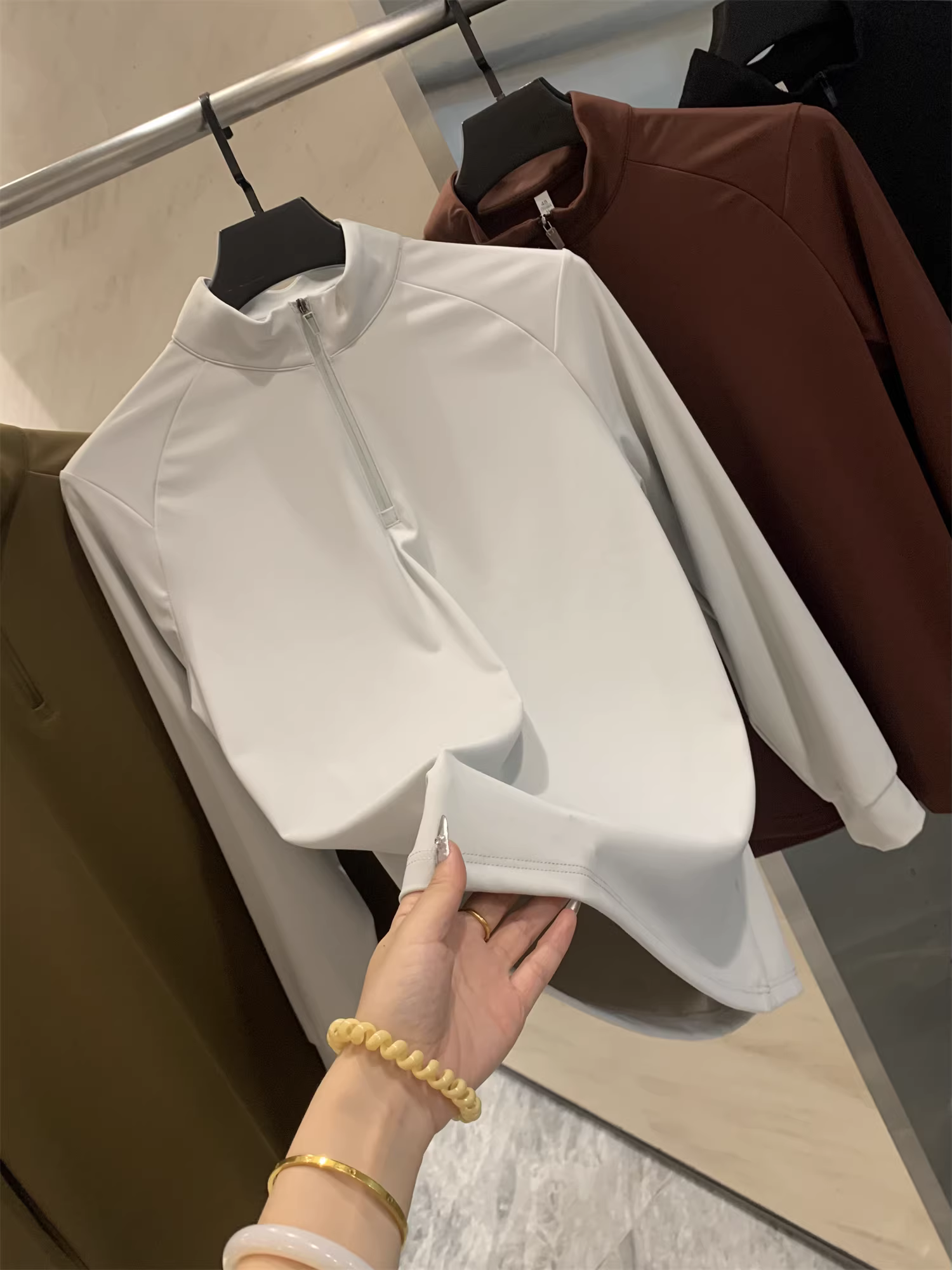 Áo cardigan nửa khóa kéo Don Quixote! Nhanh khô và thoáng khí! Áo thun nam dài tay màu trơn thể thao, thời trang mùa thu