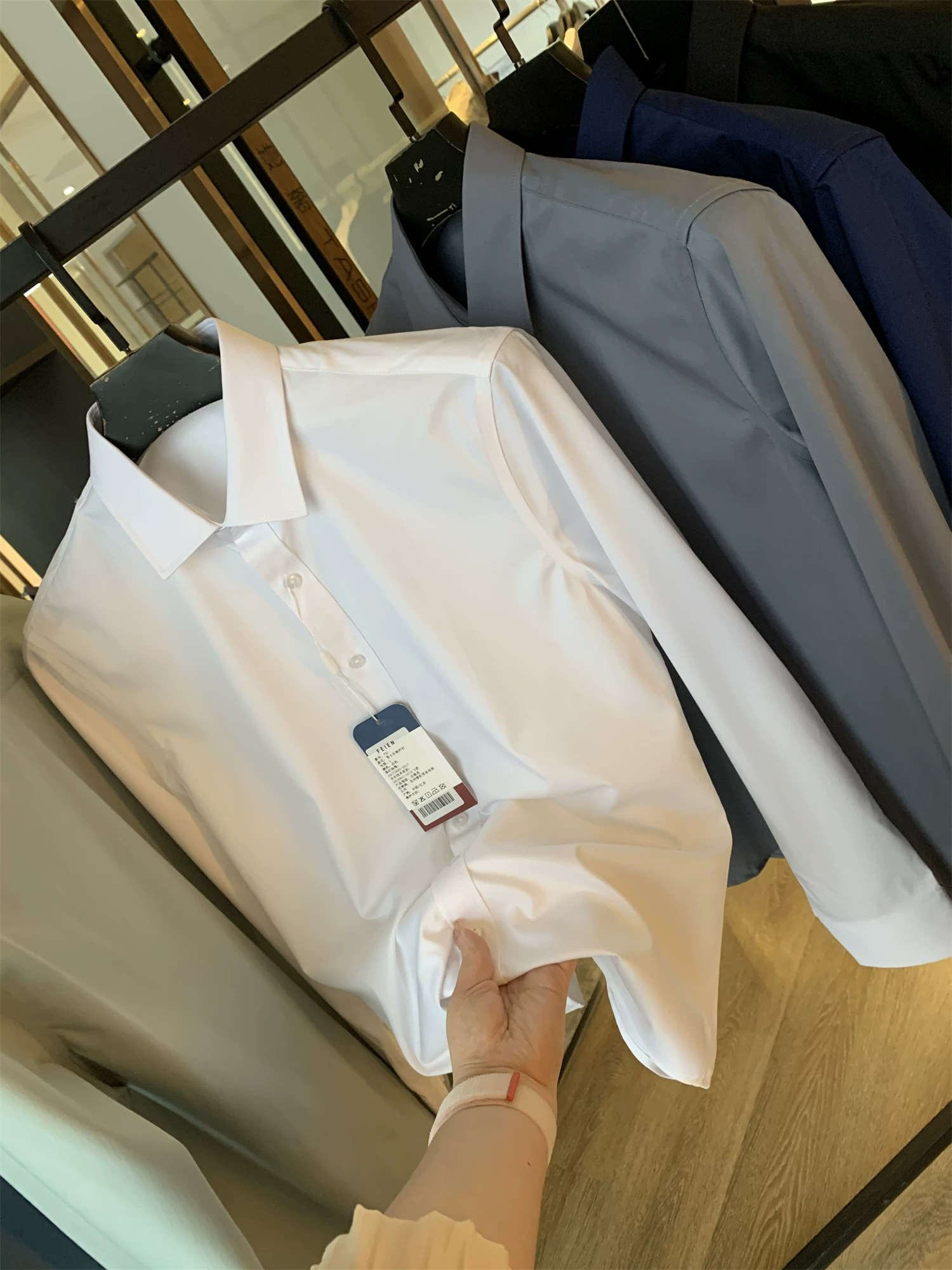 Áo sơ mi nam chất liệu sợi tre Don Quixote! Không cần là ủi, chống nhăn, mềm mại, mượt mà, thanh lịch, đơn giản và đa năng, có tay ngắn/tay dài.