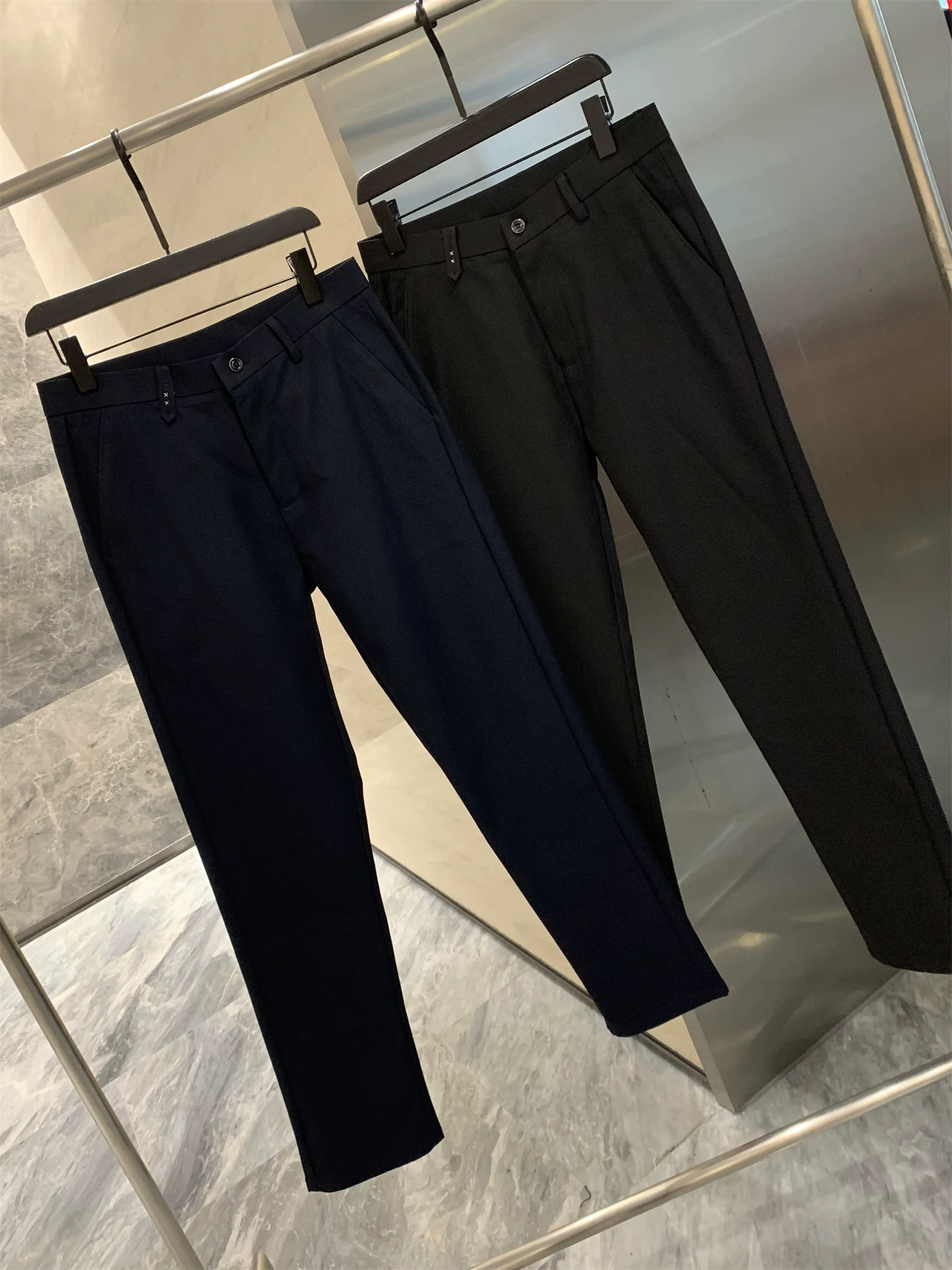 Đơn đặt hàng của công ty Don Quixote ODM! Quần vải mềm mại! Quần âu nam ống đứng chất liệu co giãn cao, thoáng khí, thích hợp cho mùa xuân và mùa thu.