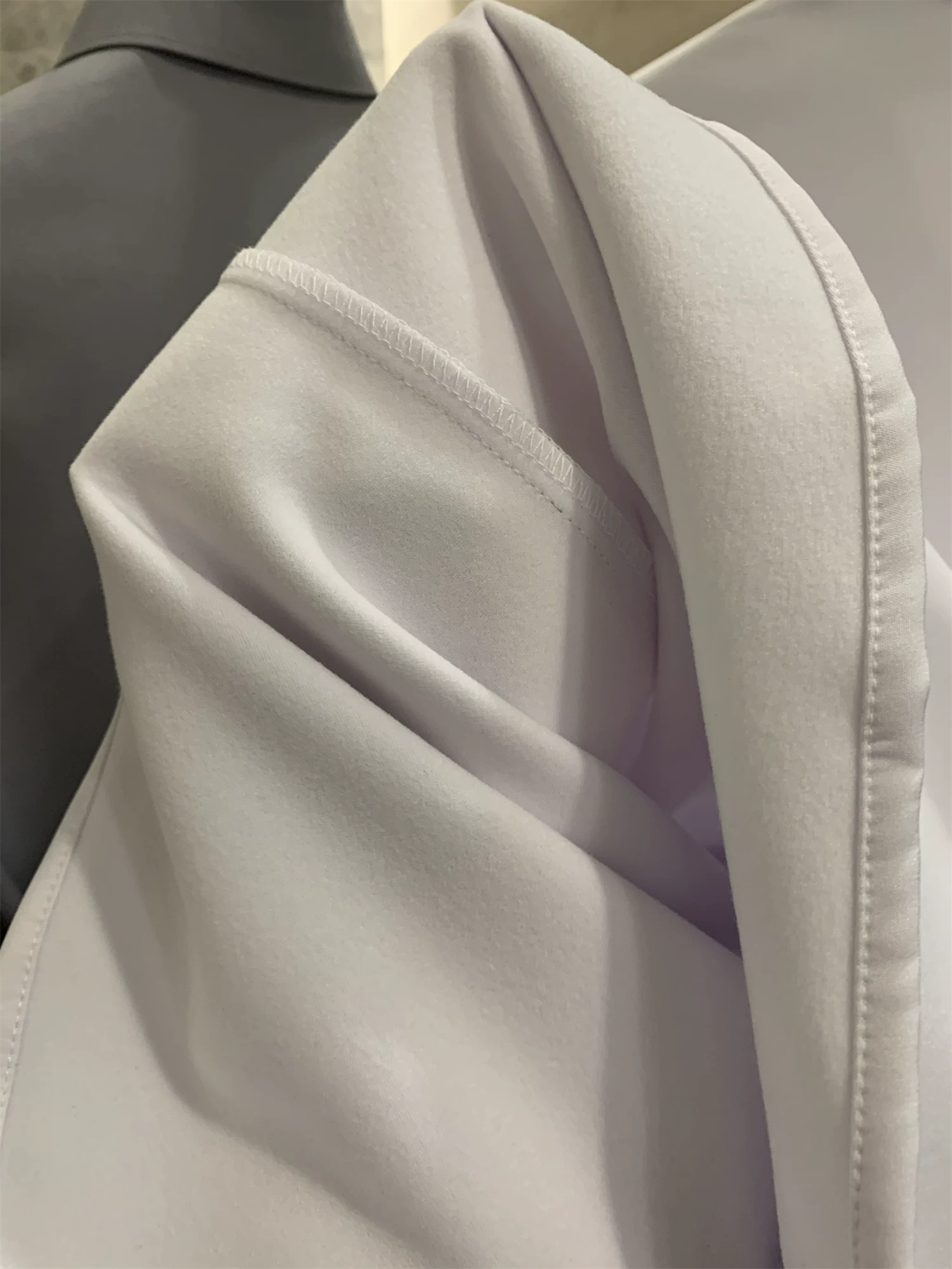 Don Quixote Thu/Đông là món đồ không thể thiếu! Có lớp lót lông cừu và được làm dày! Áo sơ mi dài tay có cổ, màu trơn, ấm áp, đa năng, phong cách thường ngày dành cho nam.