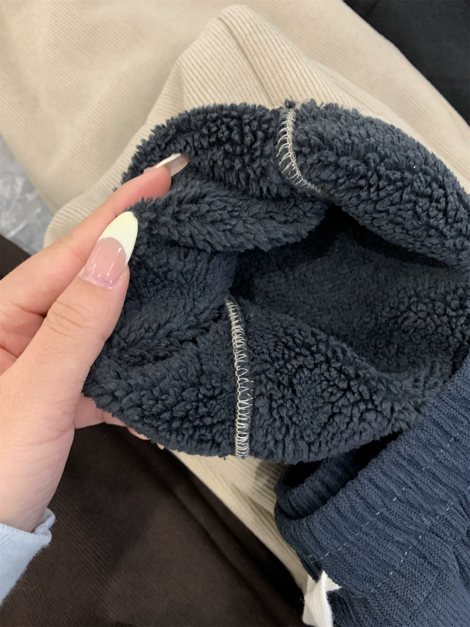 Don Quixote, một chiếc dành cho mùa đông! Phiên bản nâng cấp với chất liệu vải nhung dày! Quần mùa thu đông ấm áp, chất liệu lót lông cừu, kiểu dáng thường ngày dành cho nam.