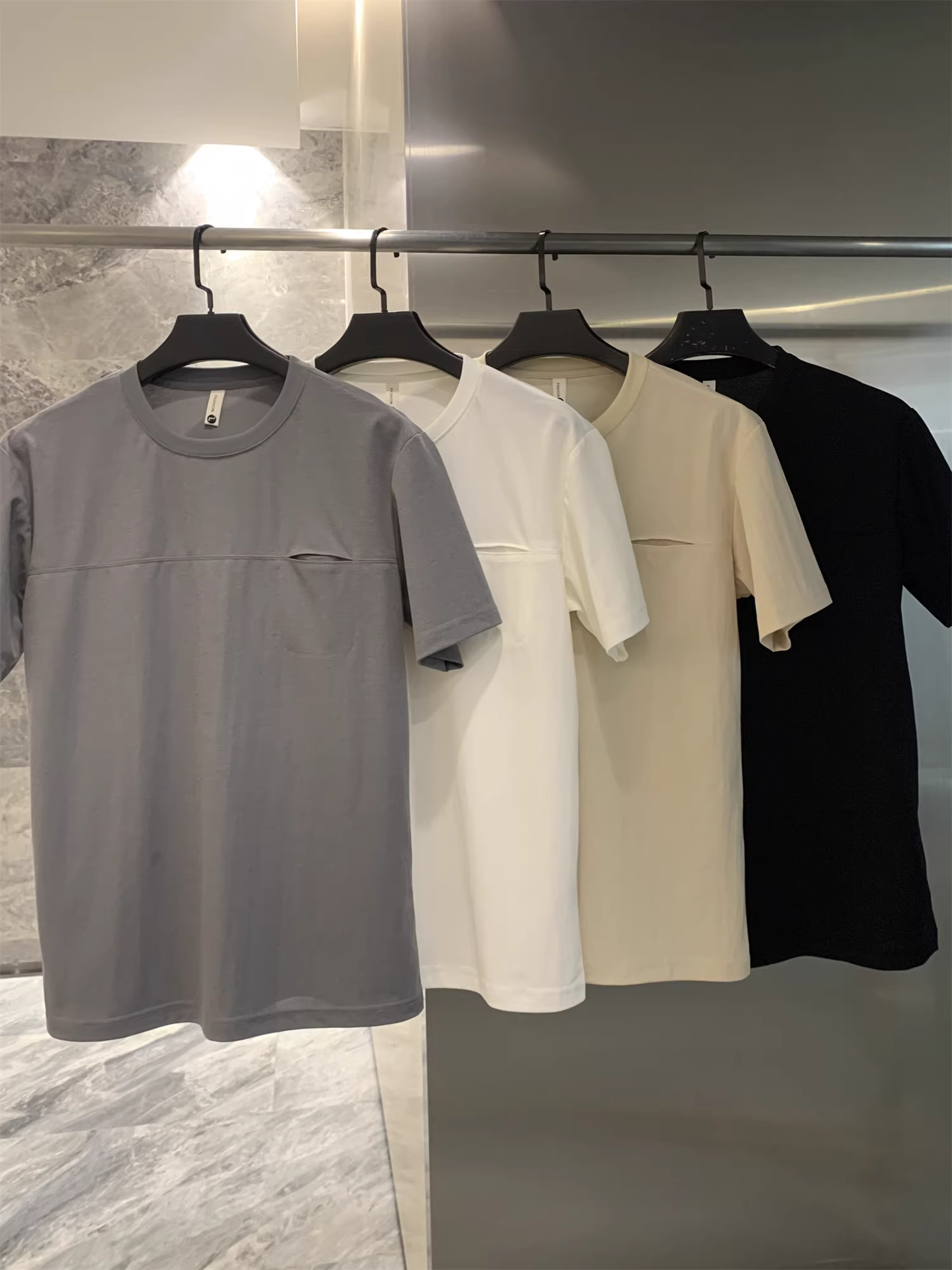 Dòng thiết kế Don Quixote! Phong cách giản dị của Mỹ! Áo thun ngắn tay chất liệu dệt kim dày dặn, thoáng khí, màu trơn, đa năng.