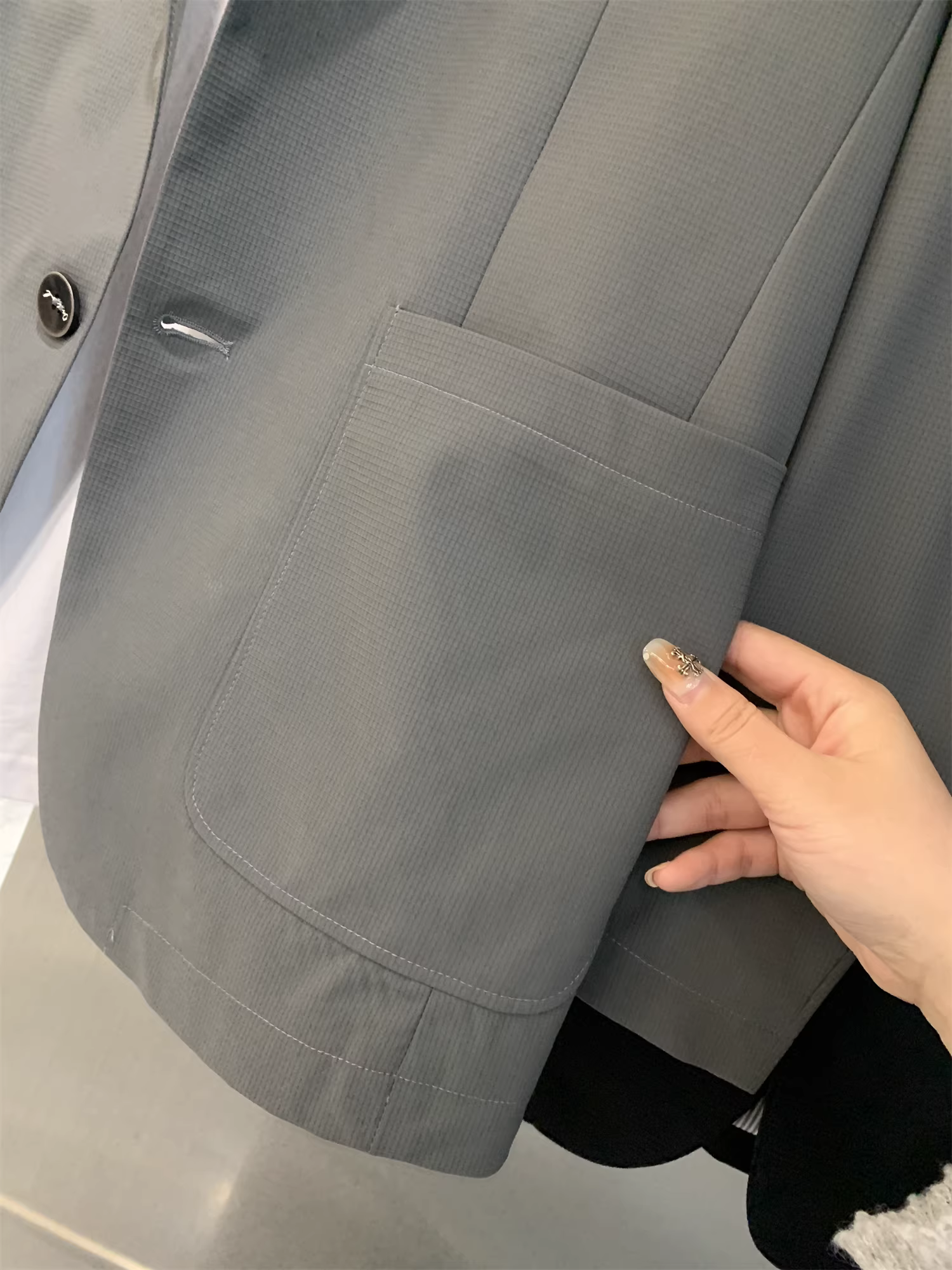 Don Quixote Kết cấu kẻ sọc kiểu Nhật! Áo blazer thông thường có kết cấu nhẹ, thoáng khí và co giãn dành cho nam giới.