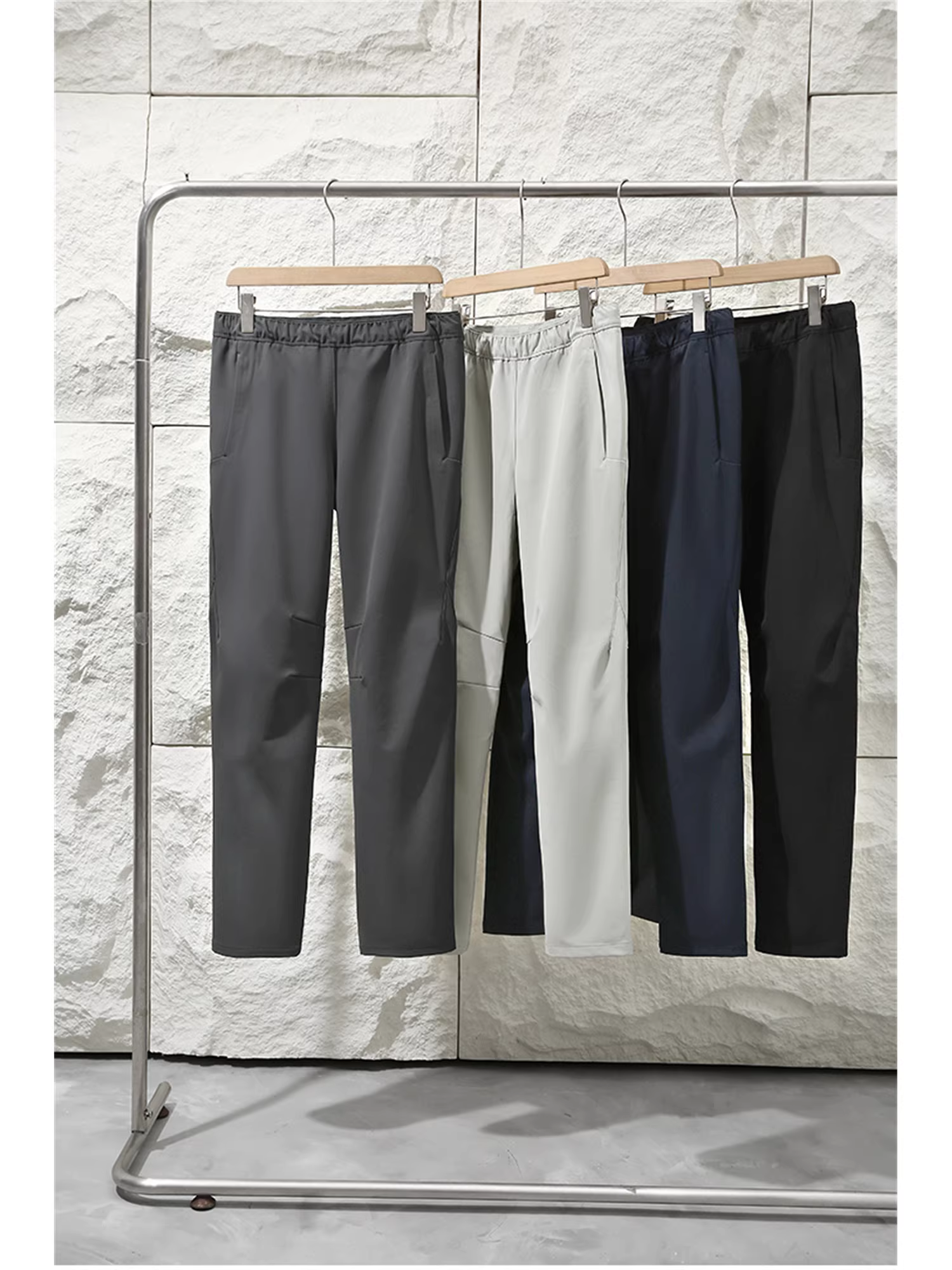 Đồ dùng ngoài trời Don Quixote! Dòng sản phẩm Johnson phong cách Ý! Xu hướng quần âu nam chống gió và chống thấm nước mùa thu đông.