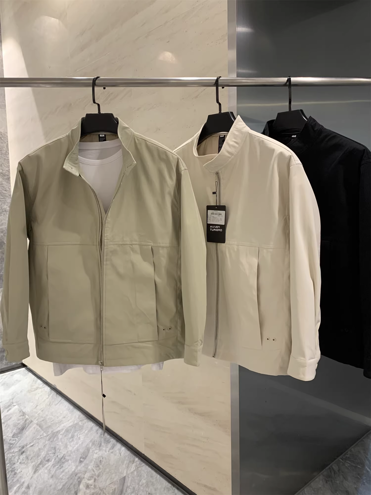 Công nghệ xếp ly nhỏ mới của Đảo Don Quixote! Phong cách tiền tài xa xỉ của Ý! Áo khoác cổ đứng dành cho thể thao và giải trí ngoài trời