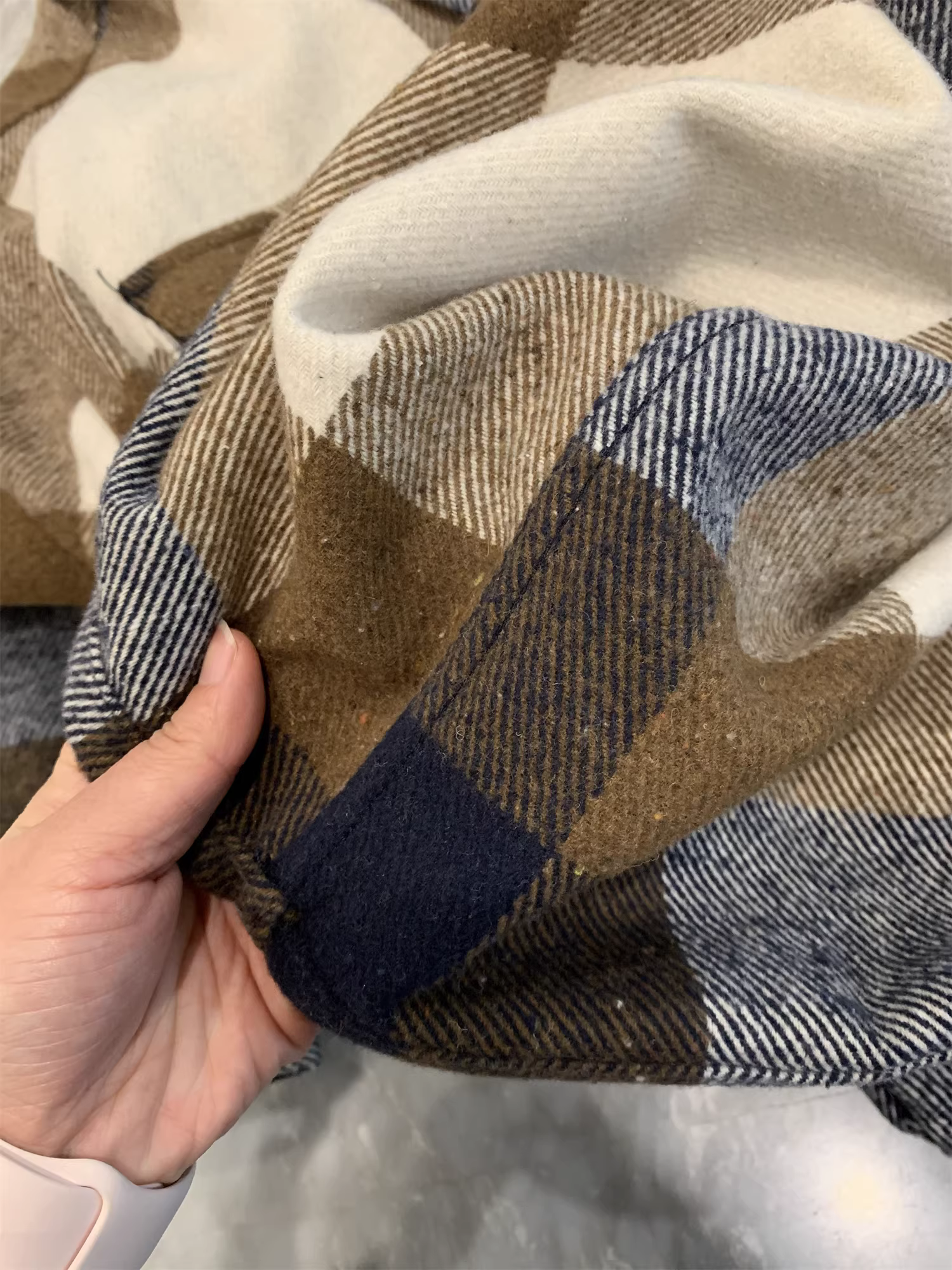 Don Quixote, một phong cách Anh quốc độc đáo! Áo flannel chải kỹ! Áo sơ mi ca rô cổ điển, áo khoác ca rô kiểu công sở.