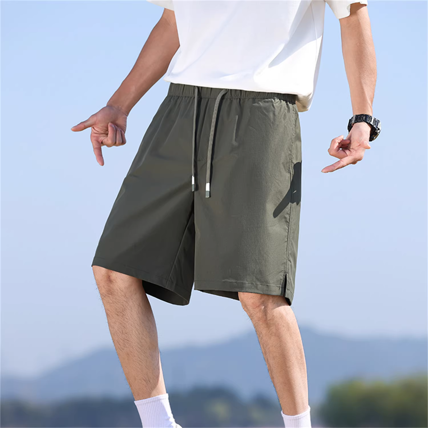 Don Quixote Chức năng nhẹ nhàng! Quần short nam dáng thẳng, mỏng, nhanh khô, thoáng khí, hợp thời trang.