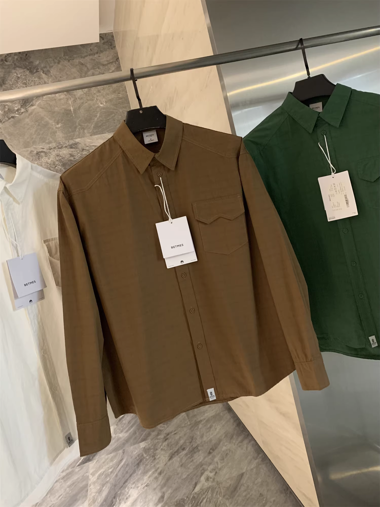 Phiên bản thiết kế Don Quixote! 100% cotton chải kỹ! Áo sơ mi dài tay màu trơn có túi dành cho nam mùa thu hợp thời trang