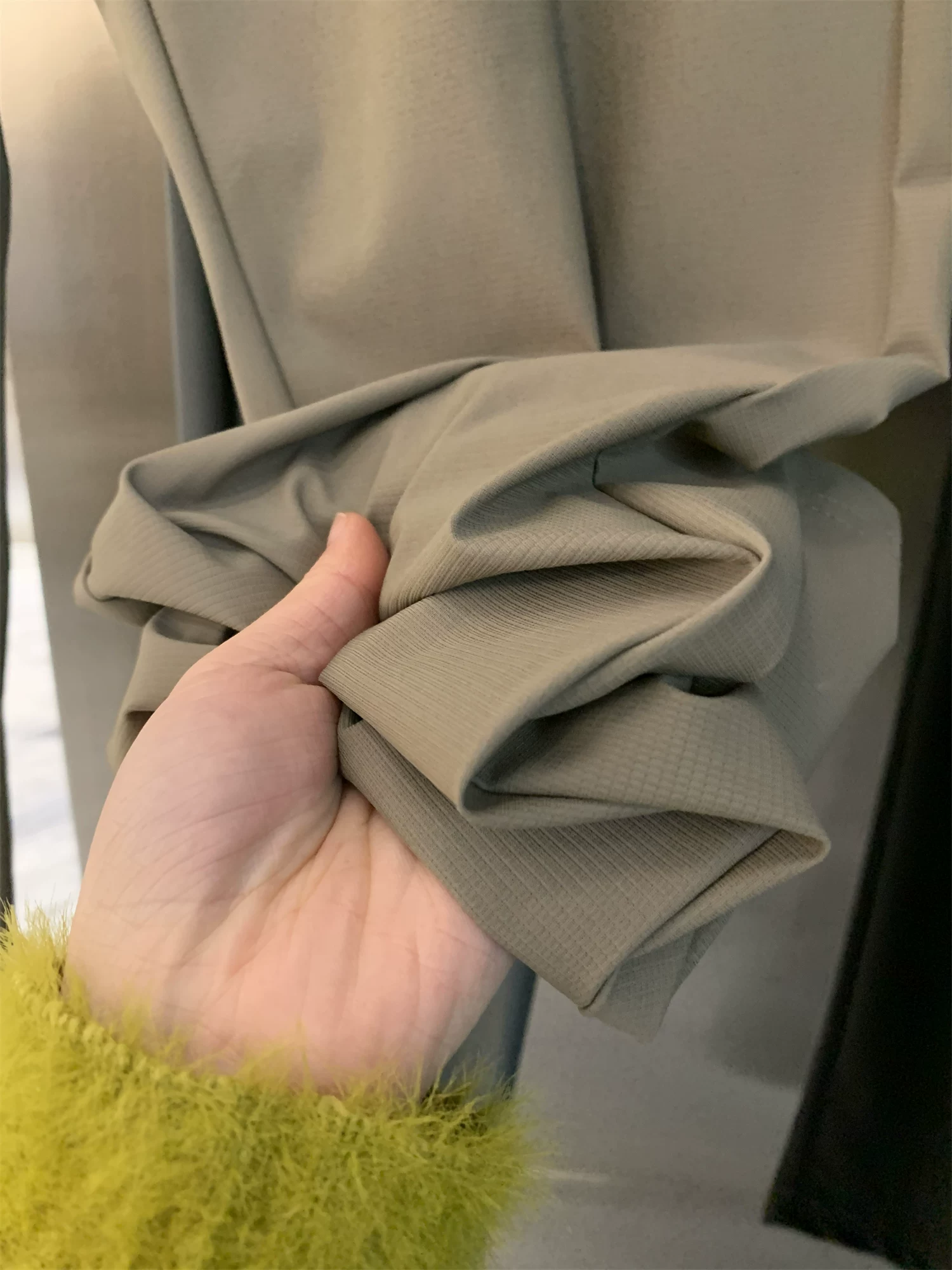 Don Quixote Công nghệ tuyệt vời! Phải có trong mùa hè! Quần âu dáng thẳng nhẹ, thoáng khí, mỏng, mềm mại dành cho nam.