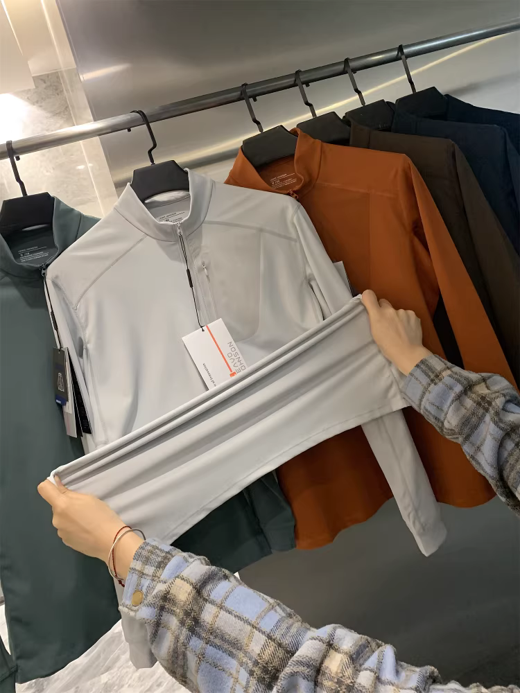 Don Quixote Leavo Johnson series! Xu hướng áo len cổ cao nửa cổ dành cho cặp đôi ngoài trời theo phong cách Ý