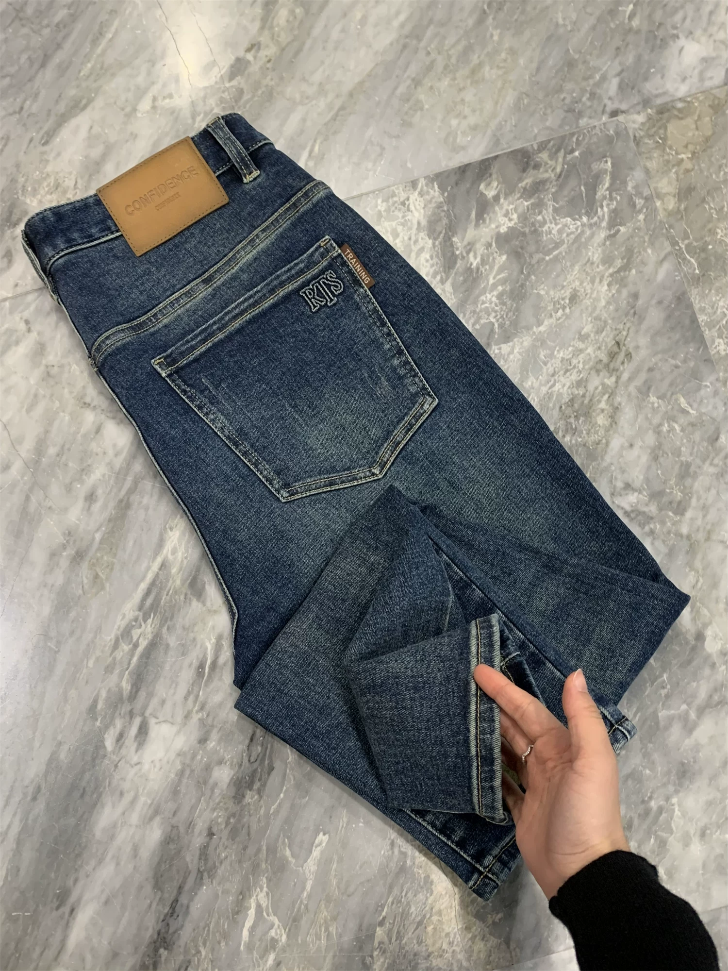 Quần jean nam Don Quixote H! Giặt bền chắc! Quần jeans nam mùa thu dày dặn, ống thẳng, 9 phần, kiểu dáng thường ngày