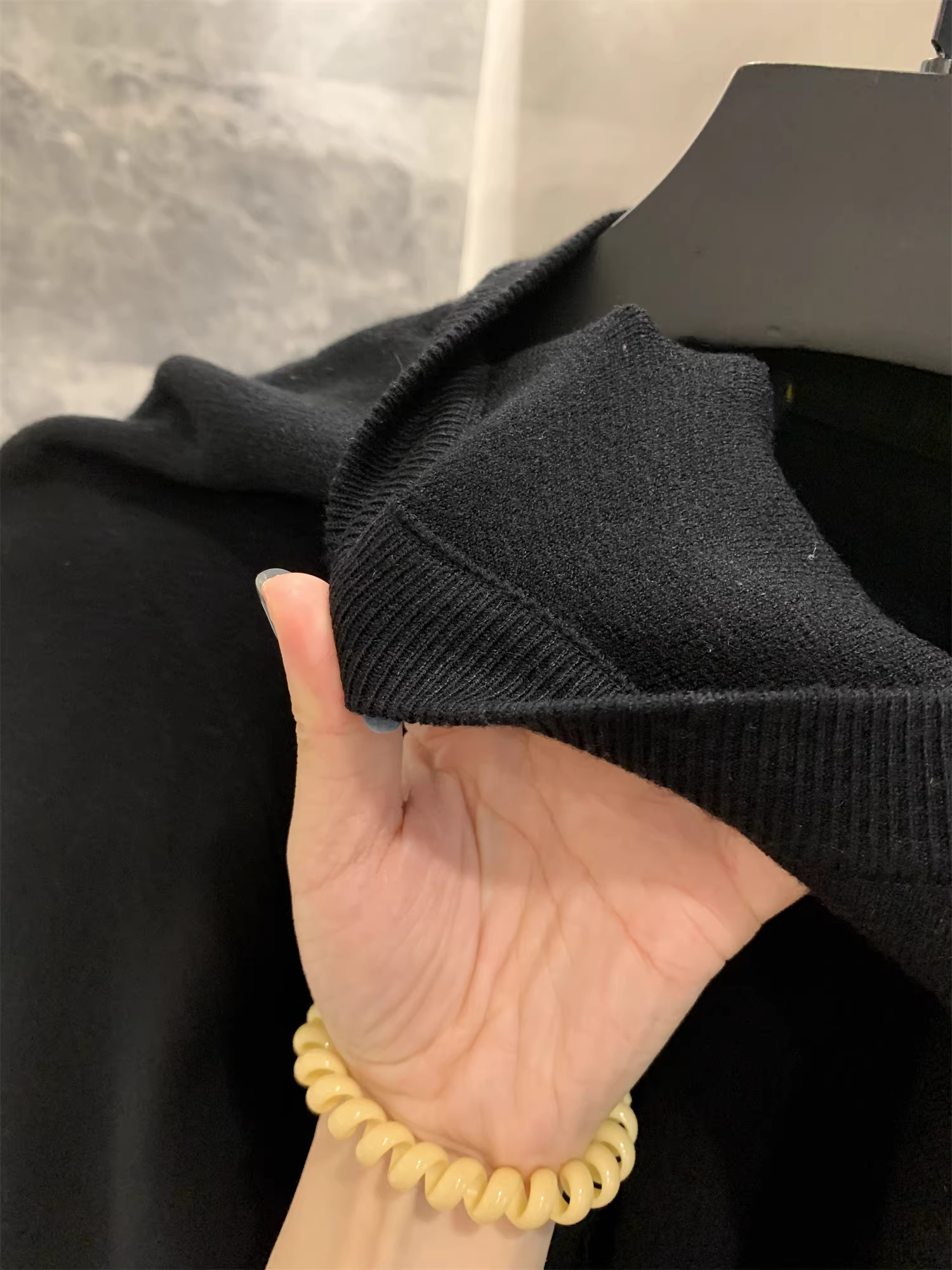 Don Quixote, những món đồ tuyệt vời từ biển! Áo len dệt kim thông thường dành cho nam, phối màu và trang trí, thân thiện với làn da, ấm áp, đa năng.