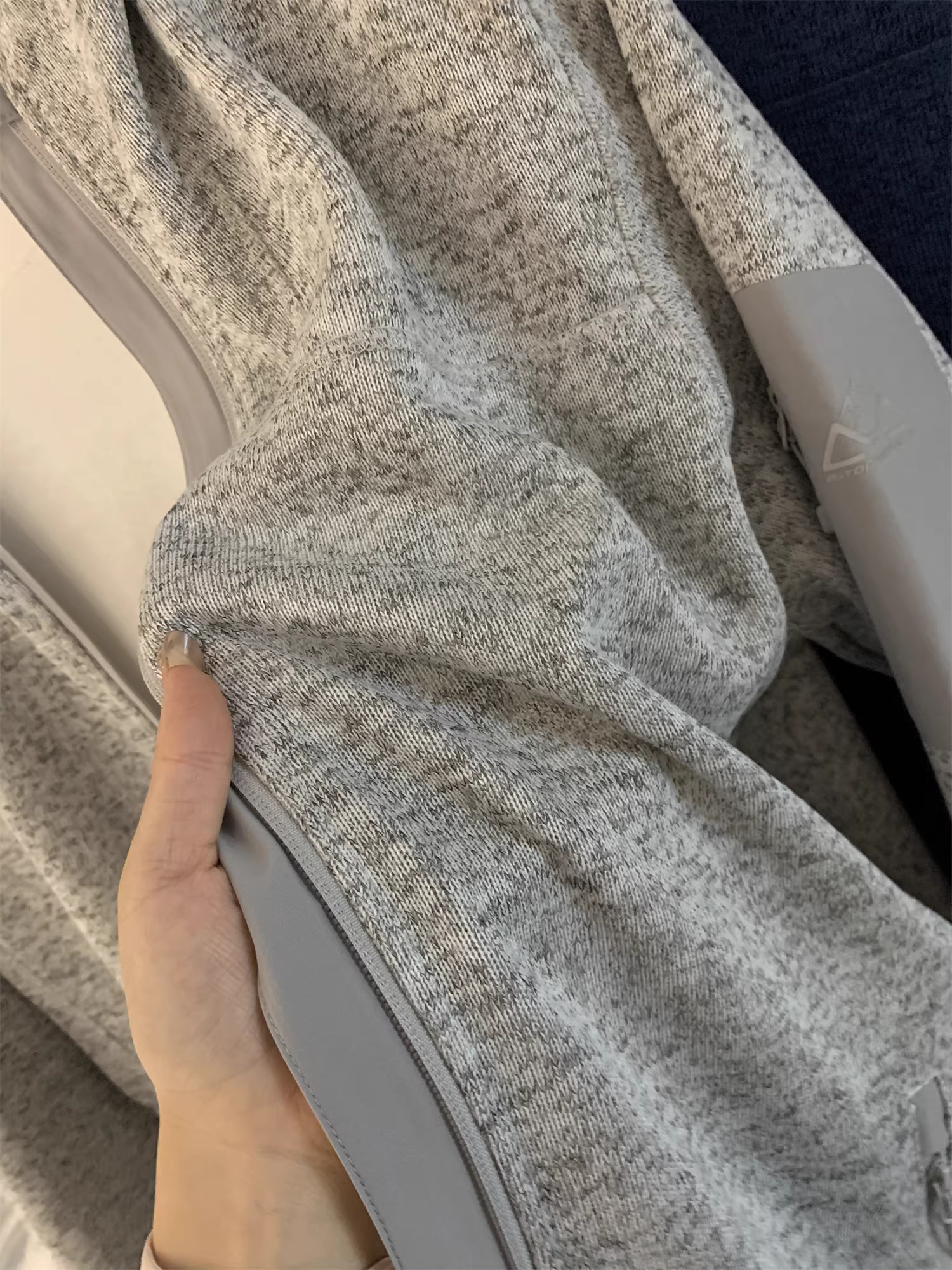 Thiết kế Don Quixote là hàng cao cấp! Lớp lót bằng lông cừu! Áo khoác có mũ trùm đầu bằng lông cừu mỏng, ấm áp và thoải mái cho nam giới, thích hợp cho mùa thu và mùa đông.