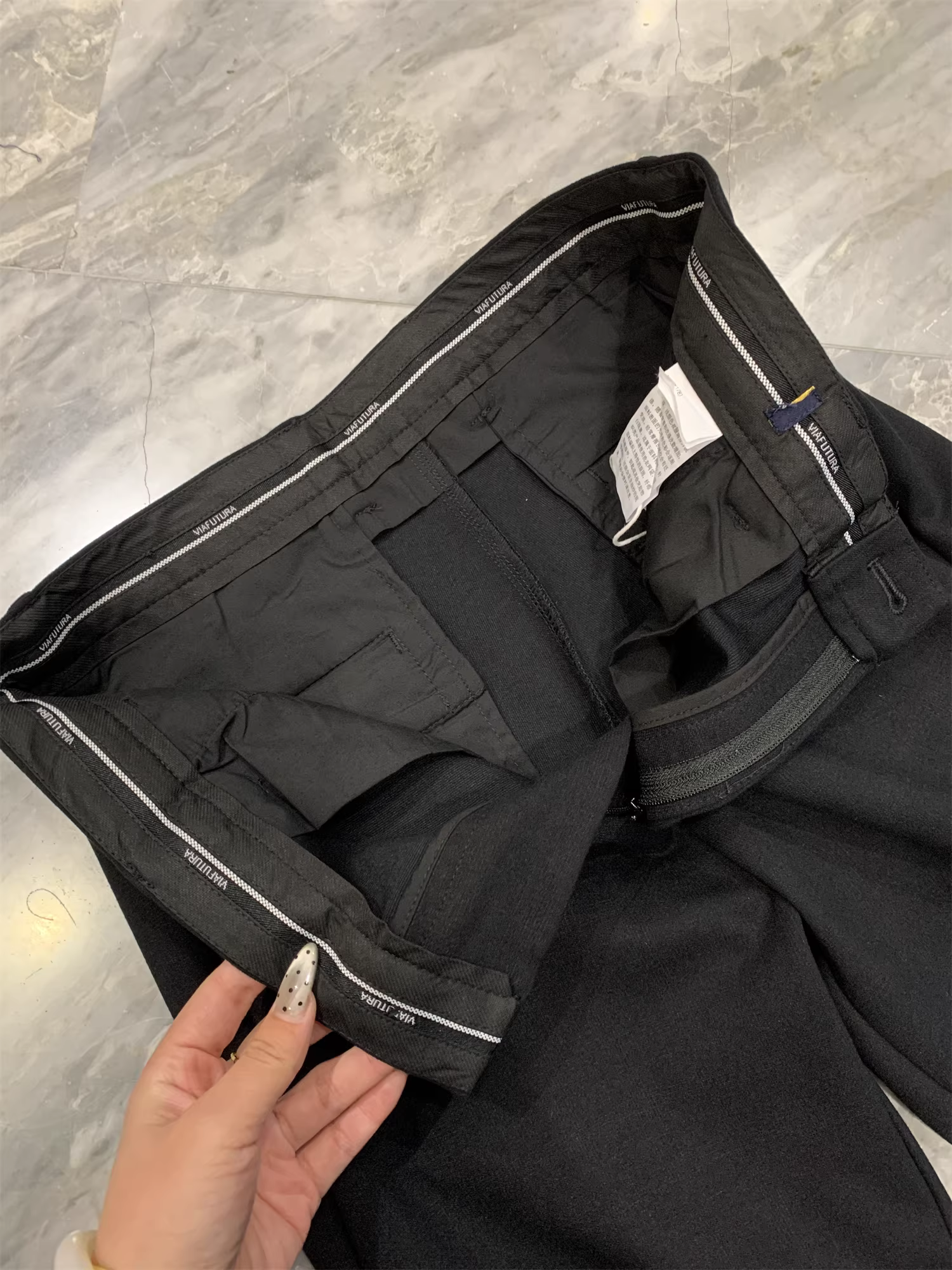 Don Quixote dòng H! Đơn giản và thoải mái! Quần âu nam màu trơn dáng thẳng, quần dài, kiểu dáng thời thượng, mới mùa thu.