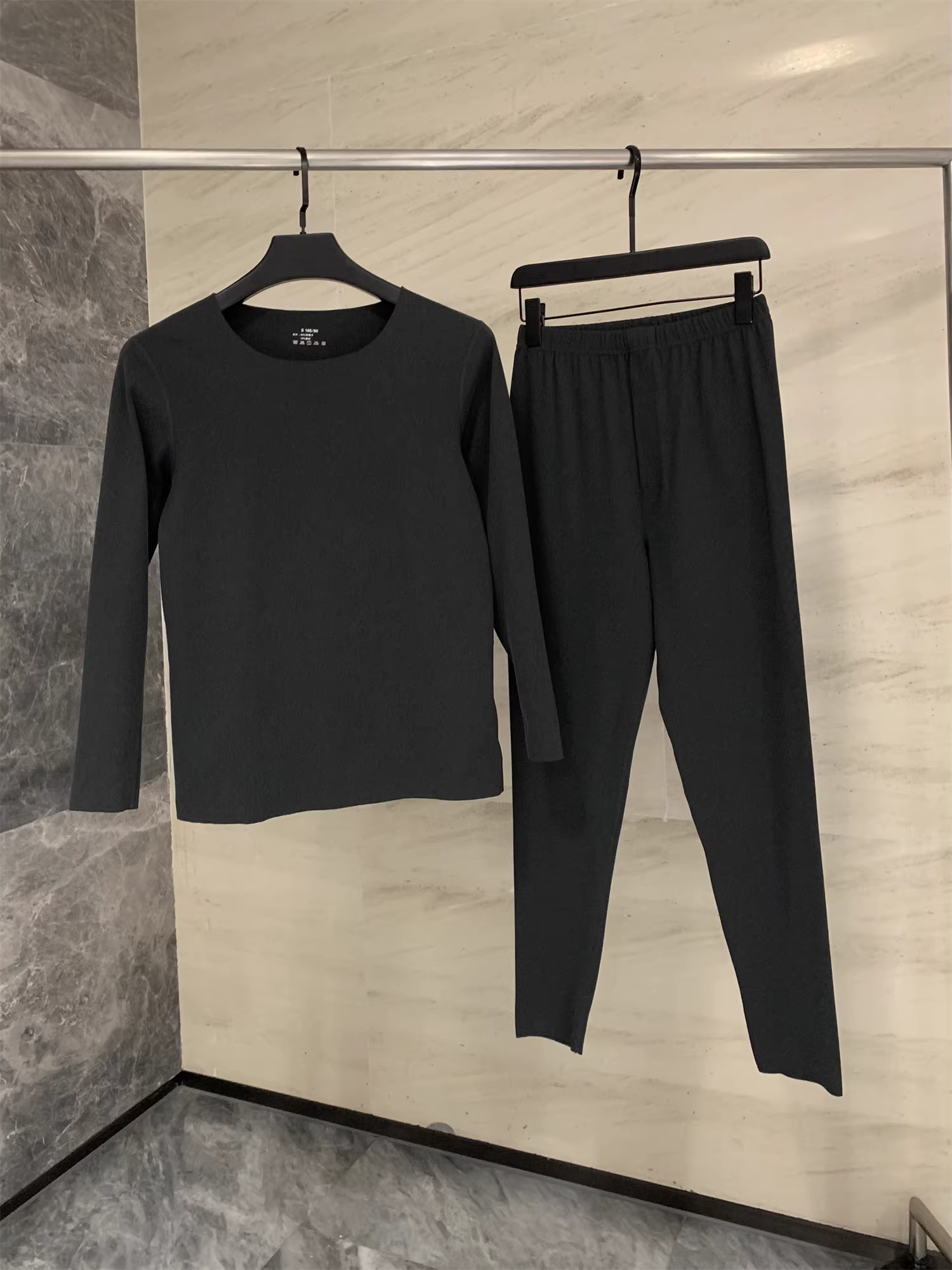 Công nghệ liền mạch Don Quixote! Bộ đồ lót giữ nhiệt mỏng đa năng, đơn giản, màu trơn dành cho nam mùa thu đông