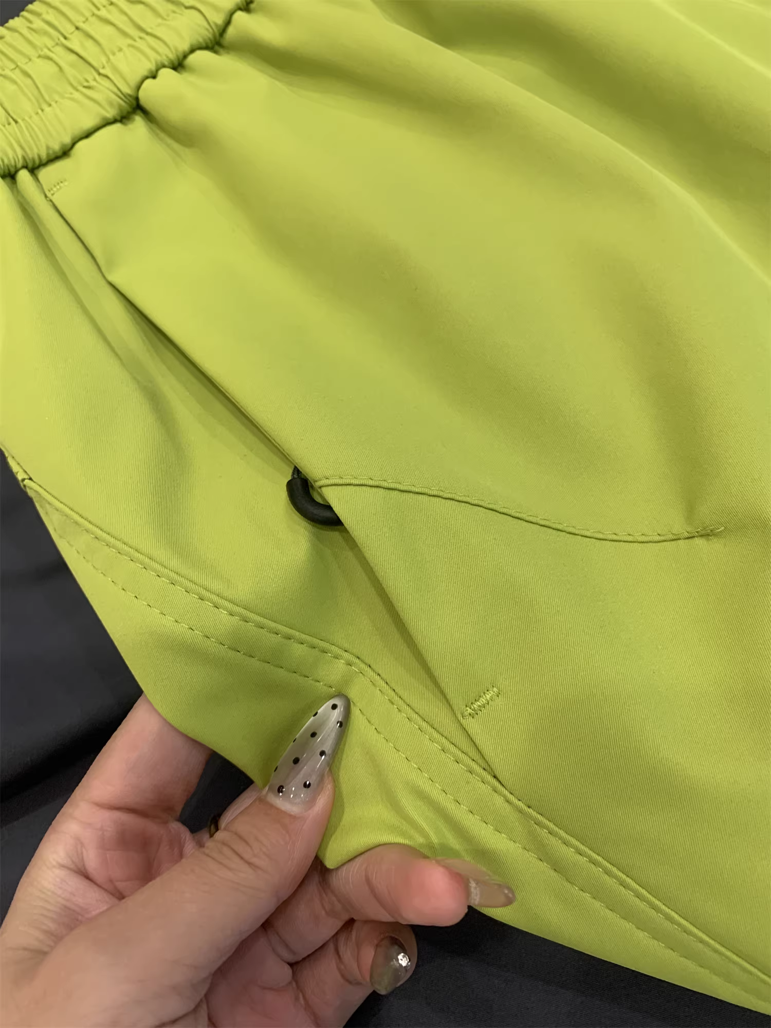 Don Quixote Dòng sản phẩm leo núi ngoài trời hạng nặng! Màu sắc dopamine! Quần ống đứng kiểu scimitar dành cho nam và nữ, hợp thời trang.