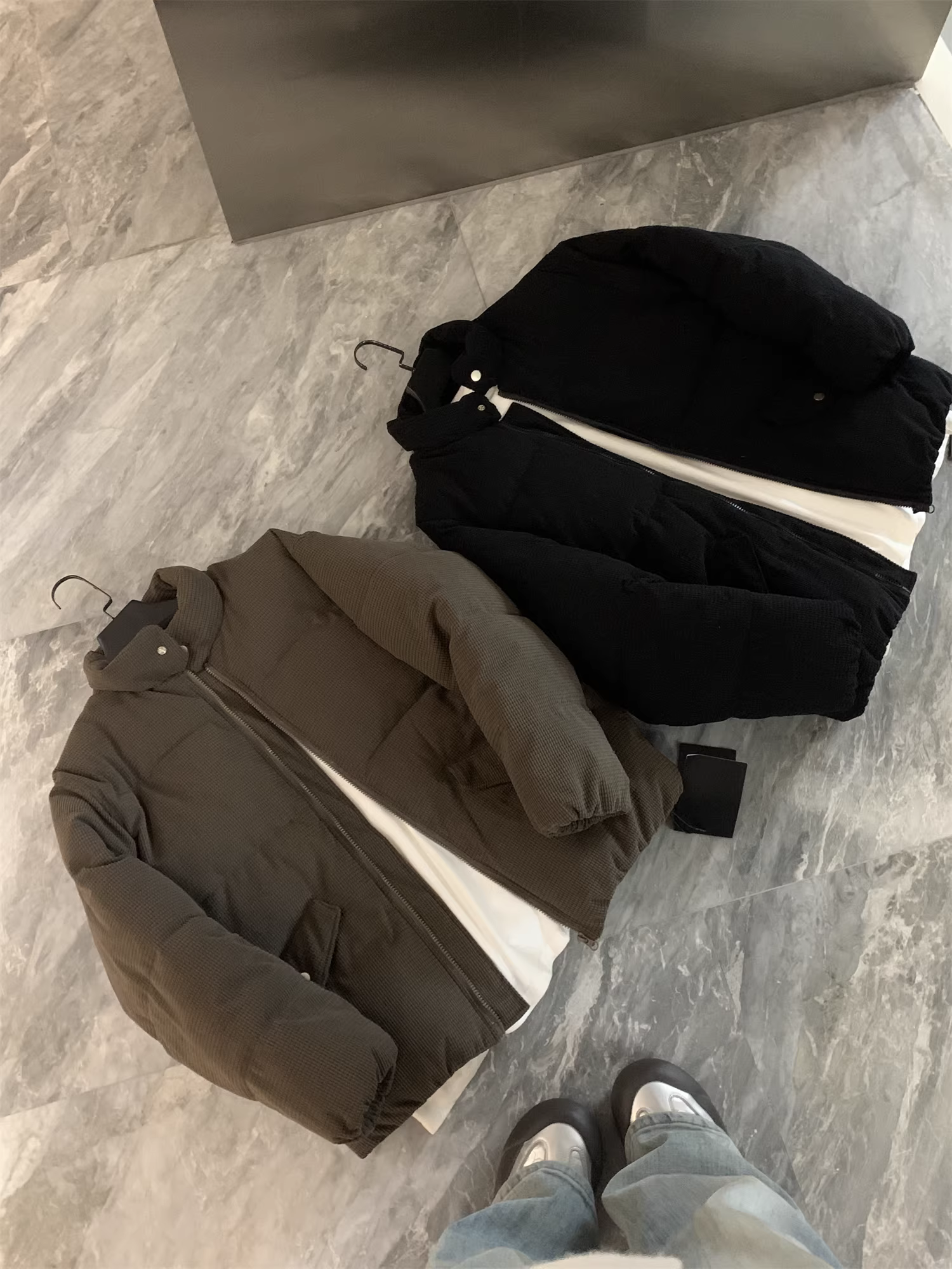 Don Quixote chất liệu bông nhồi tay mật độ cao! Áo khoác cotton có cổ đứng ấm áp, mềm mại, có họa tiết lông cừu dành cho cặp đôi.