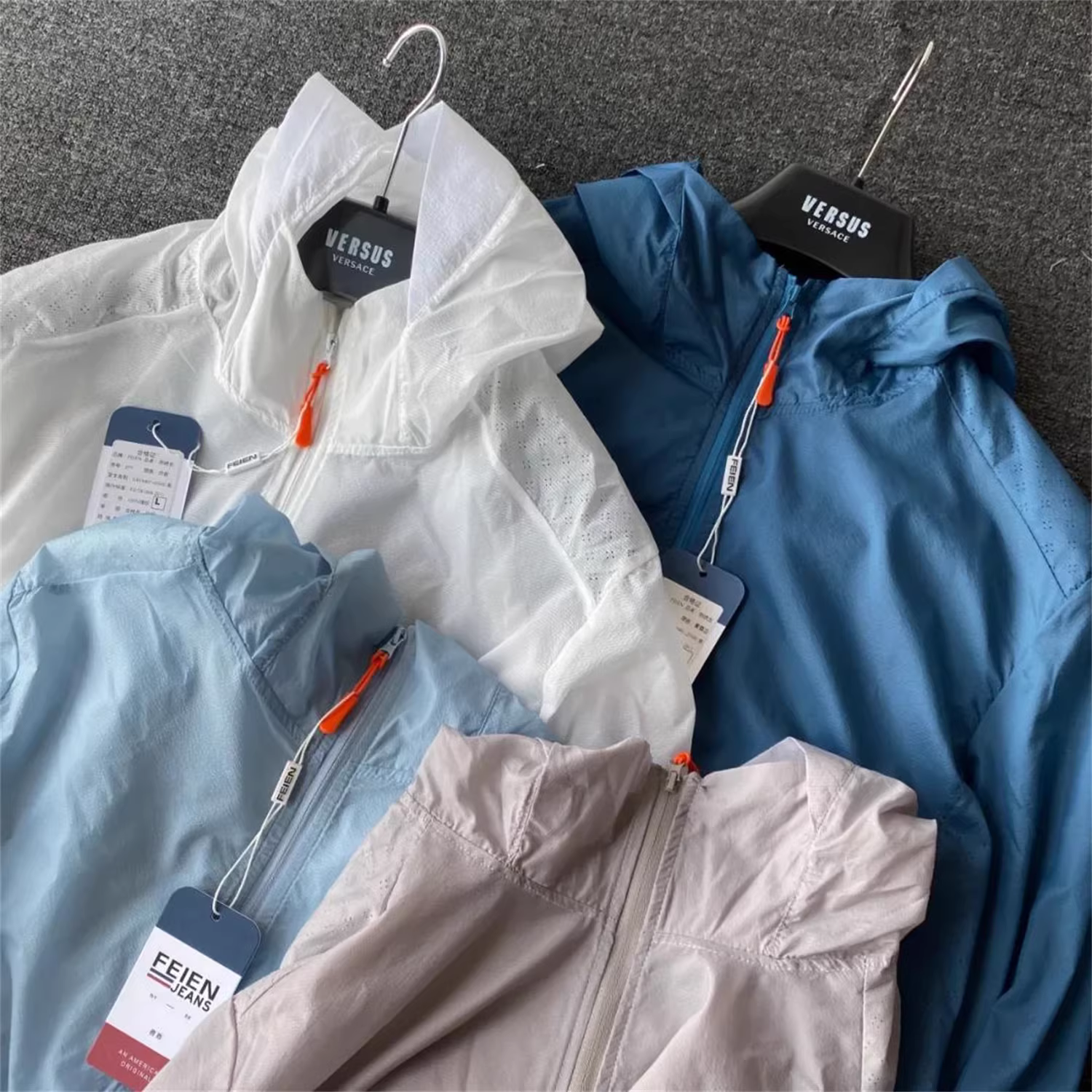 Don Quixote mỏng như cánh của con ve! Áo khoác có mũ trùm đầu chống tia cực tím UPF50+ nhẹ, thoáng khí dành cho cặp đôi nam và nữ.