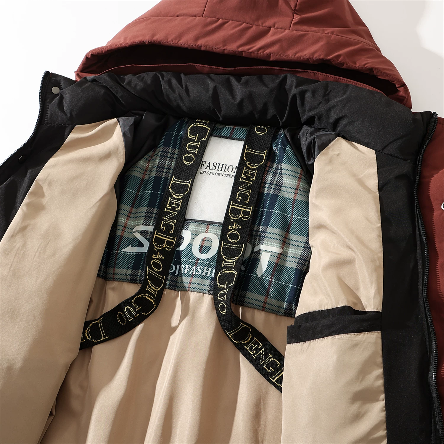 Dòng sản phẩm chống lạnh ngoài trời Don Quixote! Áo khoác cotton có mũ trùm đầu, dày dặn và ấm áp, được làm từ chất liệu len + cashmere pha trộn với lông vũ.