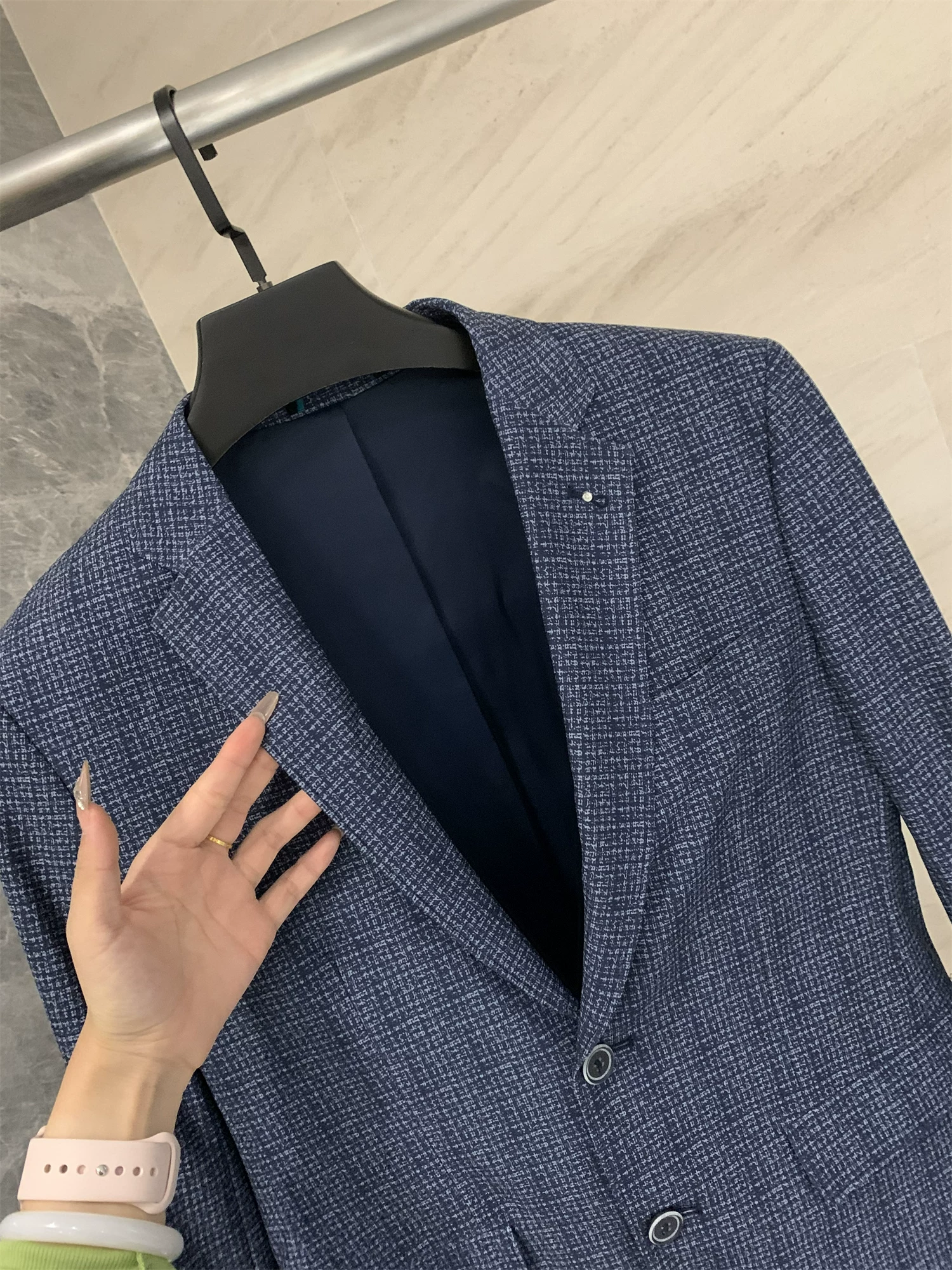 Những ưu đãi của Don Quixote thật tuyệt vời! Hơn 400 sản phẩm có sẵn! Áo vest và bộ vest công sở thoải mái dành cho nam mùa thu.