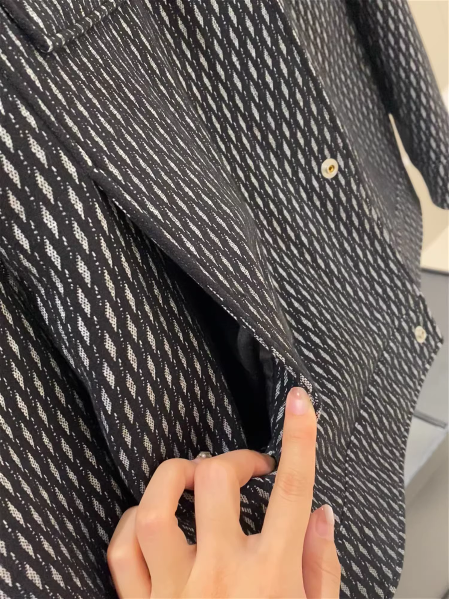 Ưu điểm của áo khoác nam Don Quixote! Áo khoác kiểu công sở thường ngày, sang trọng nhẹ nhàng, họa tiết kim cương, kiểu dáng áo khoác công sở.