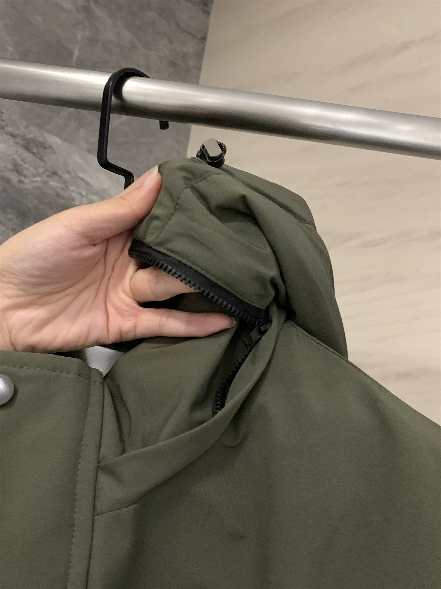 Don Quixote Phong cách kinh doanh nhẹ nhàng cao cấp! Xu hướng áo khoác cotton có mũ trùm đầu thời trang dày dặn chống gió mùa thu đông dành cho nam.