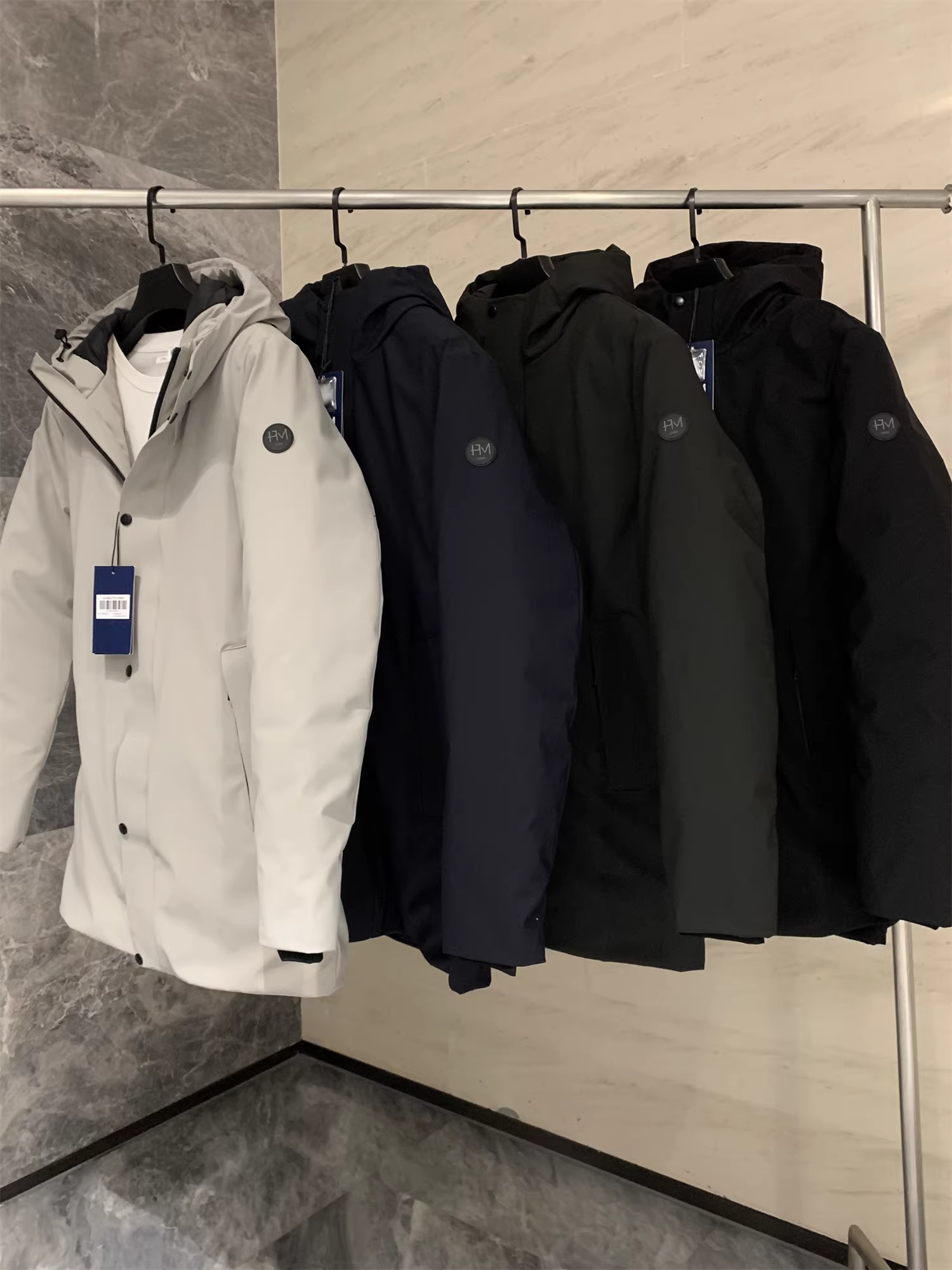 Don Quixote dày dặn và ấm áp! Áo khoác cotton có mũ trùm đầu, chất liệu dày dặn, kiểu dáng thể thao, dành cho nam giới, thích hợp cho hoạt động ngoài trời mùa đông