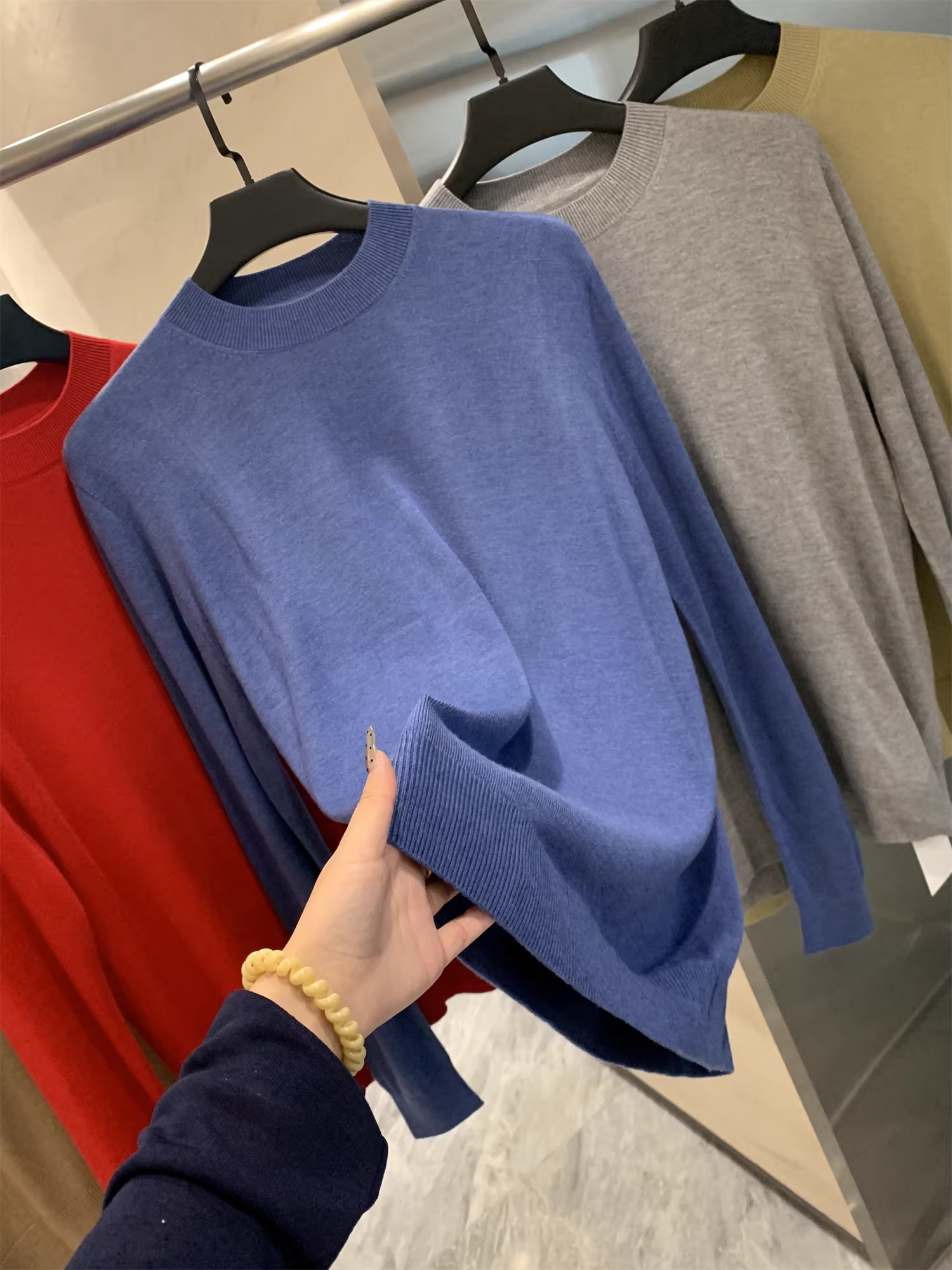 Áo len nam dệt kim mềm mại, ấm áp, tinh tế, được dệt thủ công mùa thu đông, chất liệu pha lụa Don Quixote và len cừu!