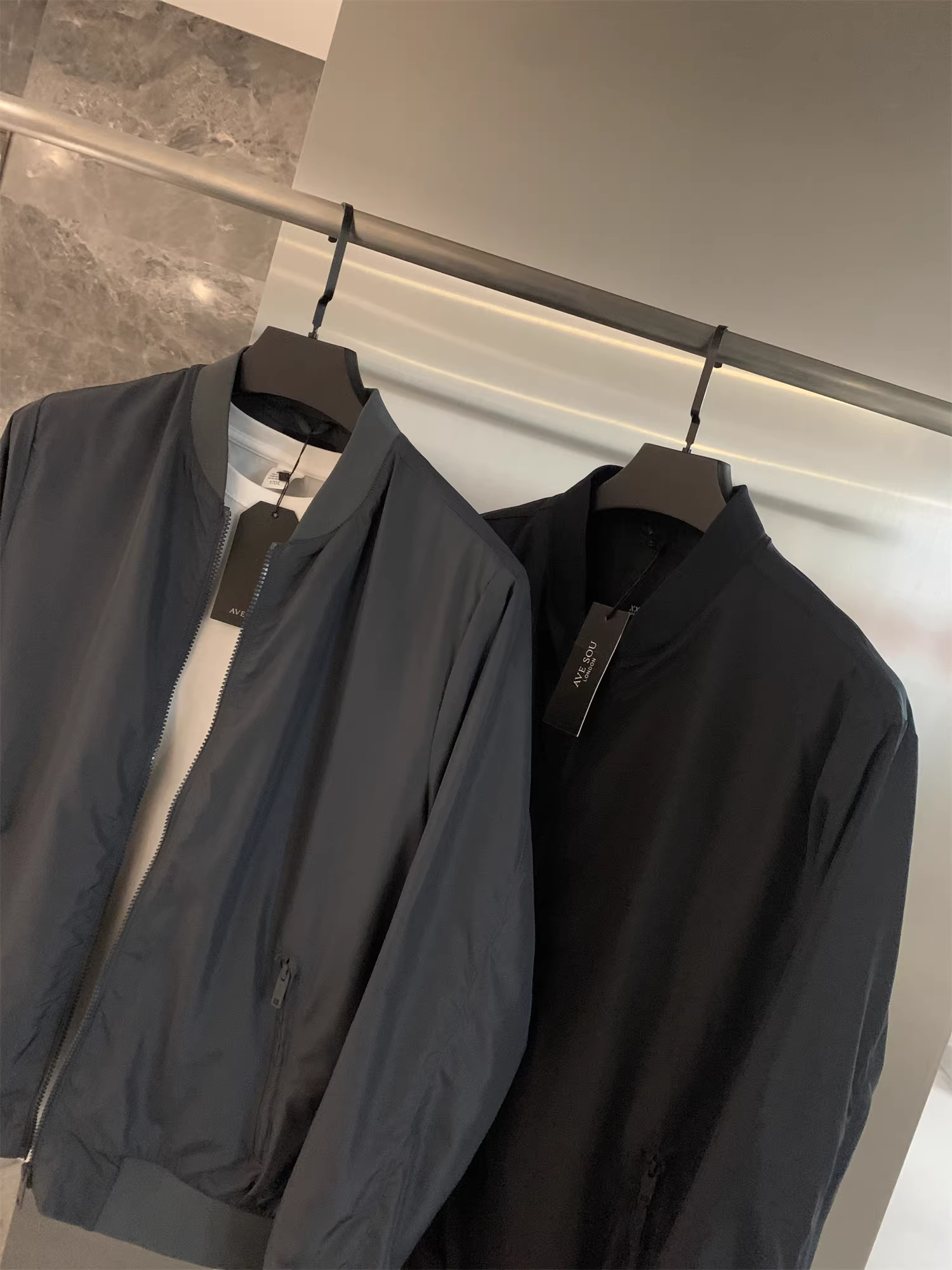 Don Quixote, một thương hiệu độc đáo ở Châu Âu và Châu Mỹ! Thoải mái và phong cách! Áo khoác nam cổ bóng chày mùa thu, đa năng, kiểu dáng giản dị.