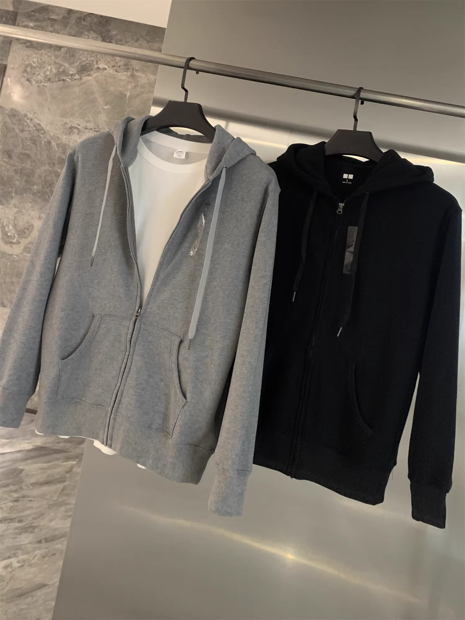 Don Quixote rất đơn giản và đa năng! Lớp lót lông cừu có vảy cá! Áo len cardigan có mũ trùm đầu thông thường dành cho các cặp đôi vào mùa xuân, mùa thu và mùa đông.