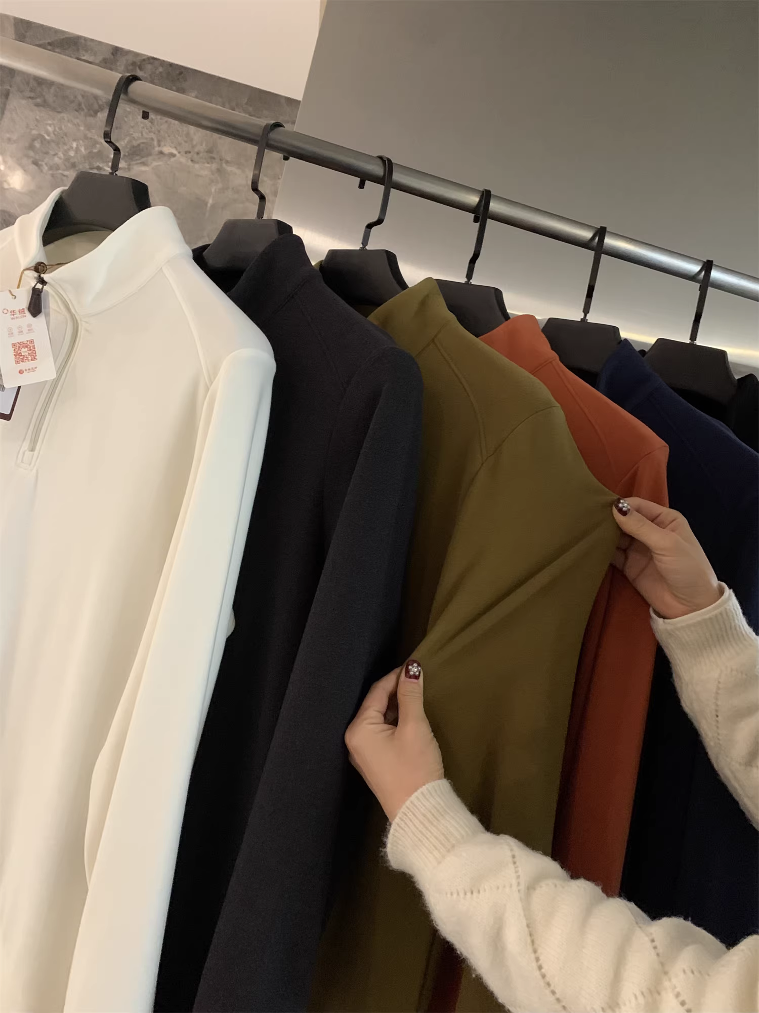 Don Quixote, hàng chất lượng cao cấp! Áo khoác nỉ nam cổ đứng nửa khóa kéo, chất liệu pha lụa và len!