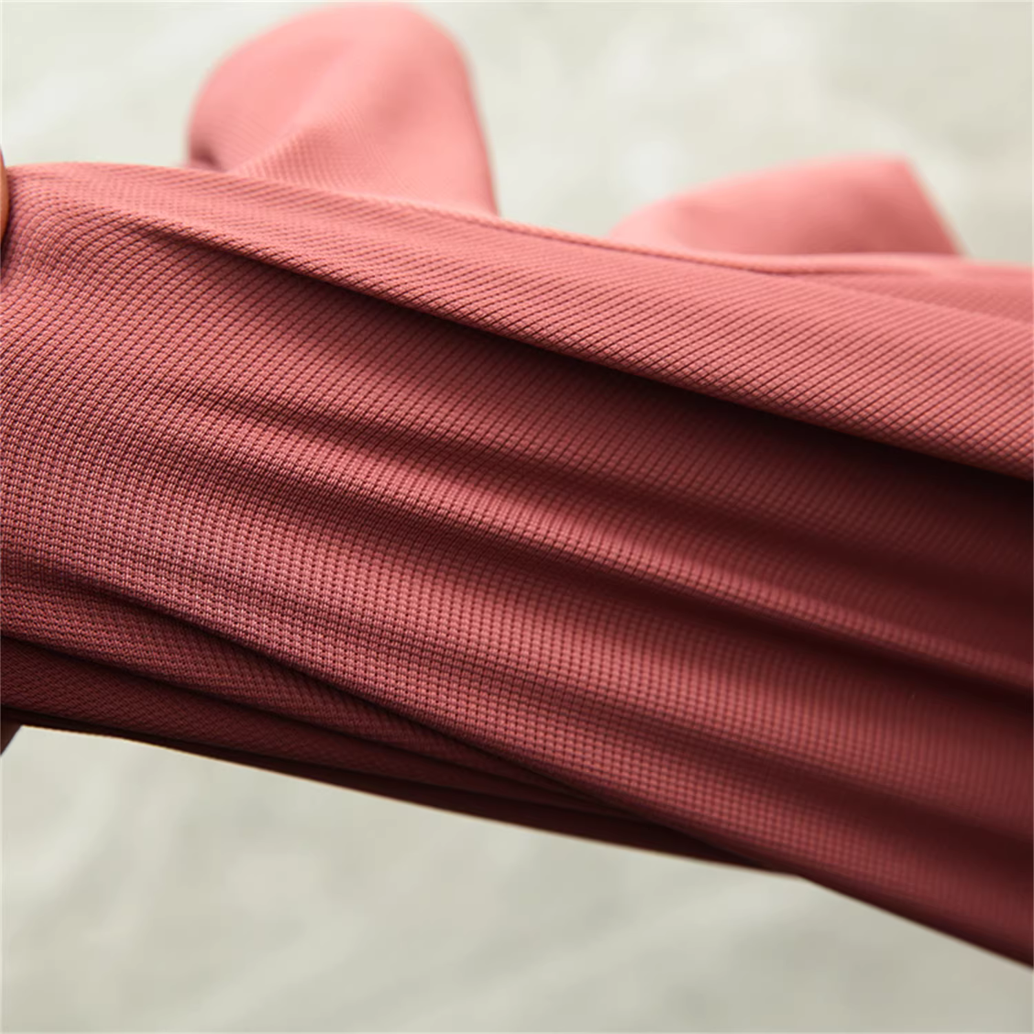 Don Quixote, sự sang trọng nhẹ nhàng! Dán liền mạch + co giãn bốn chiều! Áo polo nam mùa hè, cổ trụ, tay ngắn, kiểu dáng thường ngày