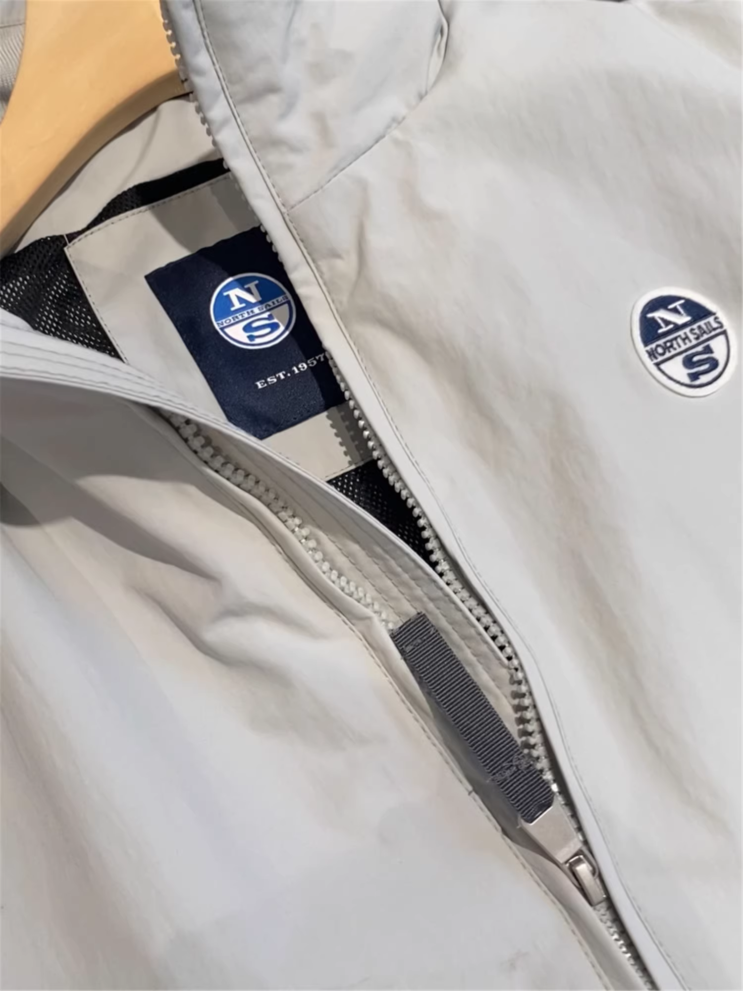 Don Quixote chiếc thuyền buồm nhỏ kiểu Mỹ! Sản phẩm tuyệt vời! Áo khoác cổ đứng đa năng dành cho nam mùa thu.