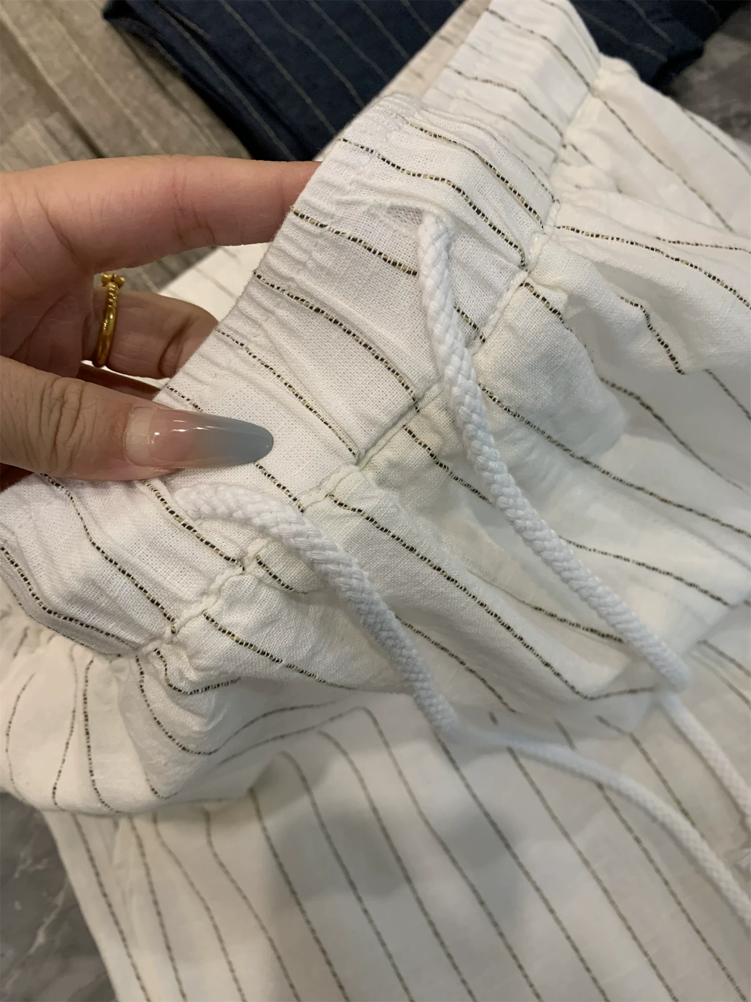 Don Quixote, một mùa hè mát mẻ! Chất liệu vải lanh + cotton! Quần vải lanh sọc thoáng khí, thấm hút mồ hôi, phong cách thường ngày dành cho nam.