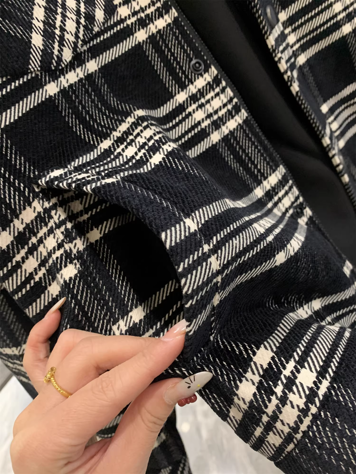 Don Quixote, Haijia! Áo khoác ngắn kiểu dáng công sở nam, họa tiết đẹp mắt, thích hợp cho mùa xuân, thu và đông, rất hợp thời trang.