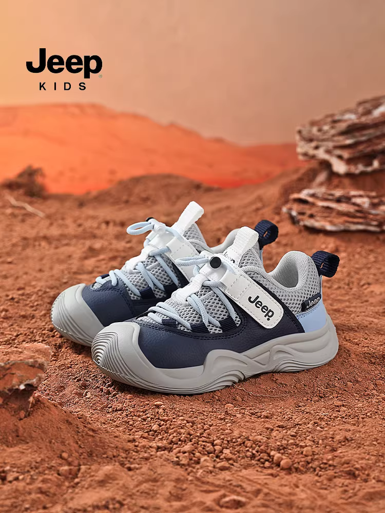 Giày mọi mùa cho bé gái Jeep, giày chạy bộ đế mềm nhẹ, giày thể thao thoáng khí cho bé trai lưới 2025 mới