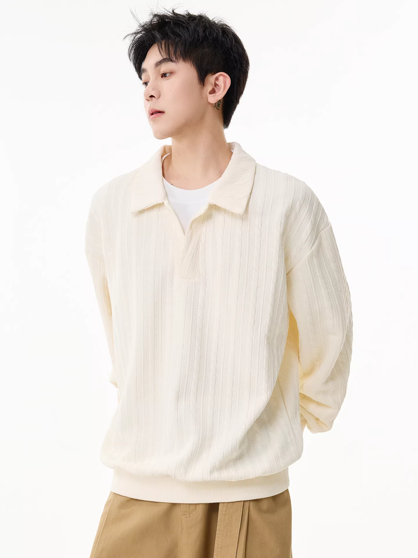 Áo len nam kiểu dáng cổ điển OMZM, chất liệu jacquard, dáng rộng, cổ trụ, mùa thu đông.