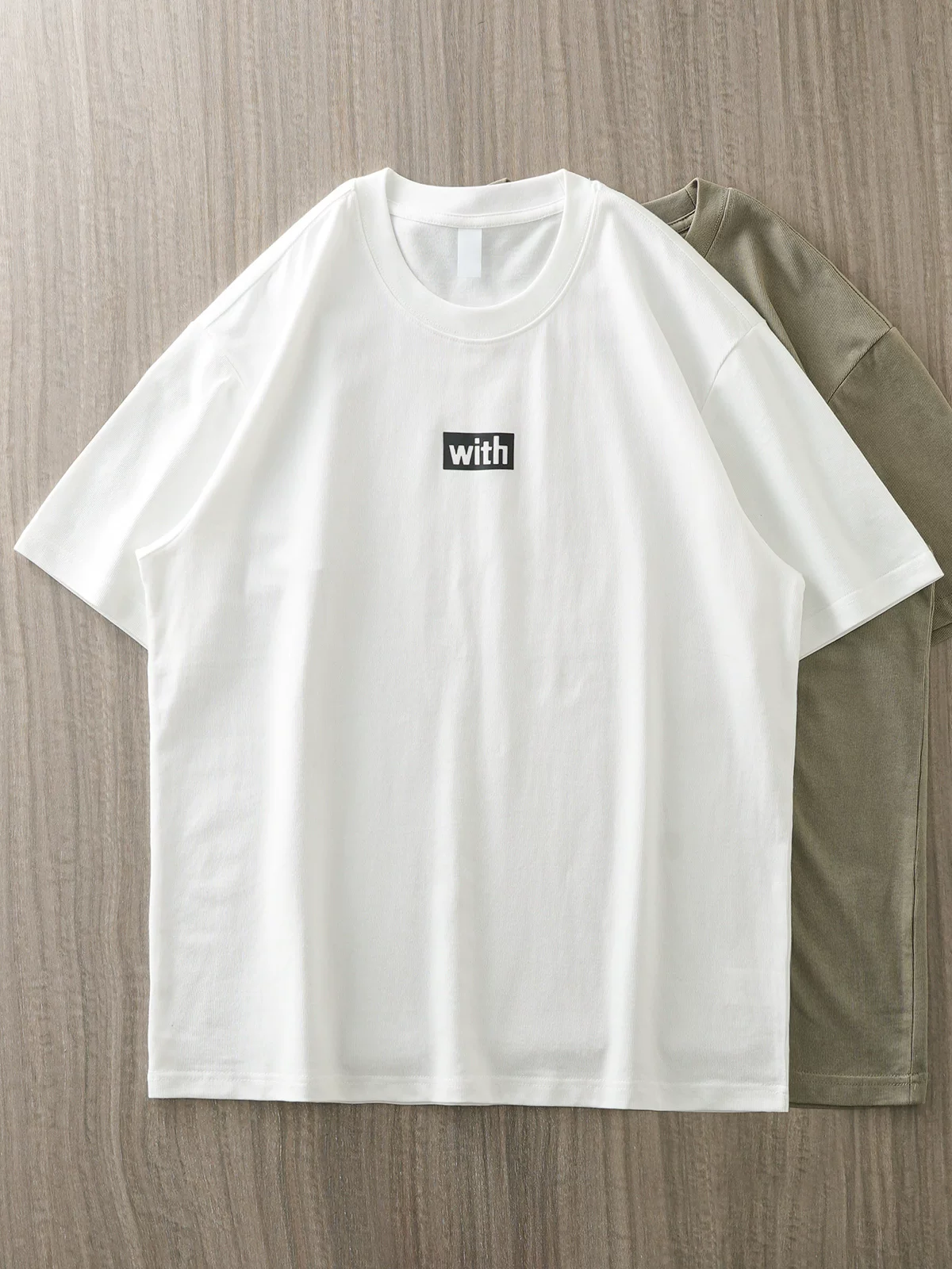 [In chữ] Áo thun ngắn tay sọc dọc hạng nặng dành cho nam, mùa hè kiểu Mỹ cổ điển đơn giản, cổ tròn rộng, nửa tay áo