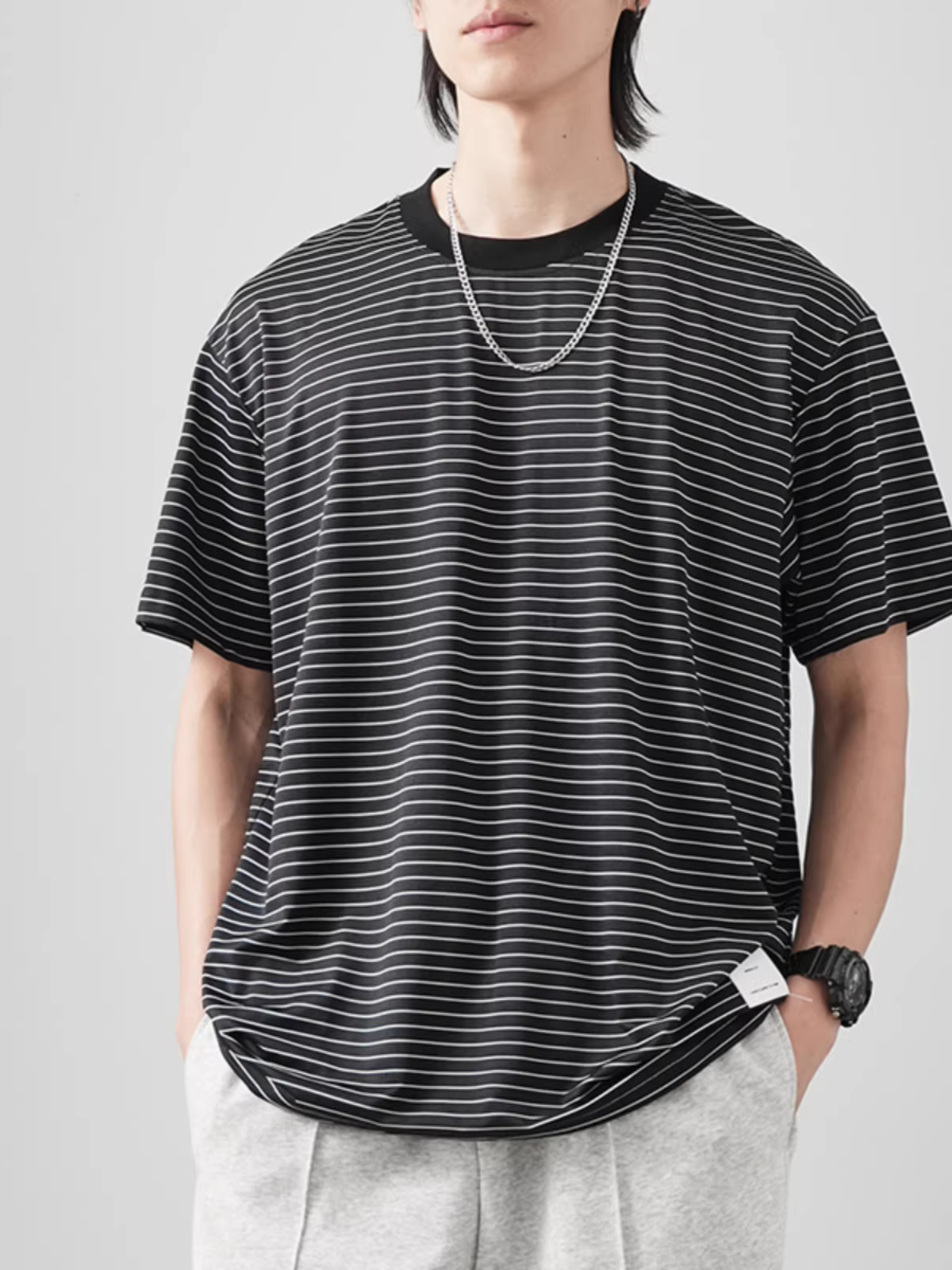 [Cool Ice Silk] Áo thun ngắn tay sọc mảnh nhanh khô kiểu Mỹ dành cho nam, áo nửa tay cổ tròn phối màu đen trắng mỏng mùa hè dành cho nam