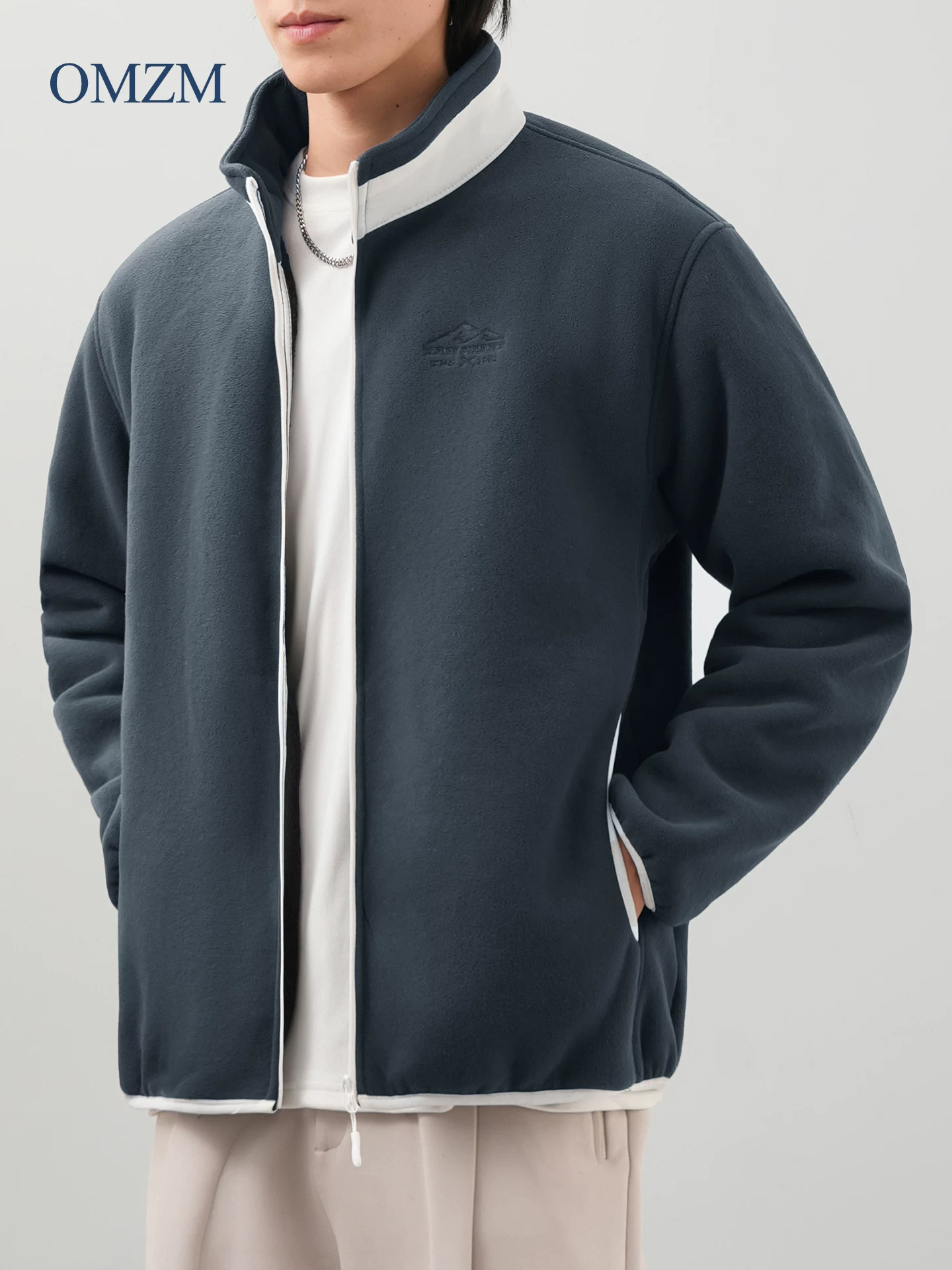 Áo khoác cotton lông cừu kiểu Mỹ OMZM dành cho nam giới trong mùa đông, phối màu chắp vá, lót lông cừu, áo khoác cổ đứng ấm áp, quần áo cotton thêu rộng rãi.