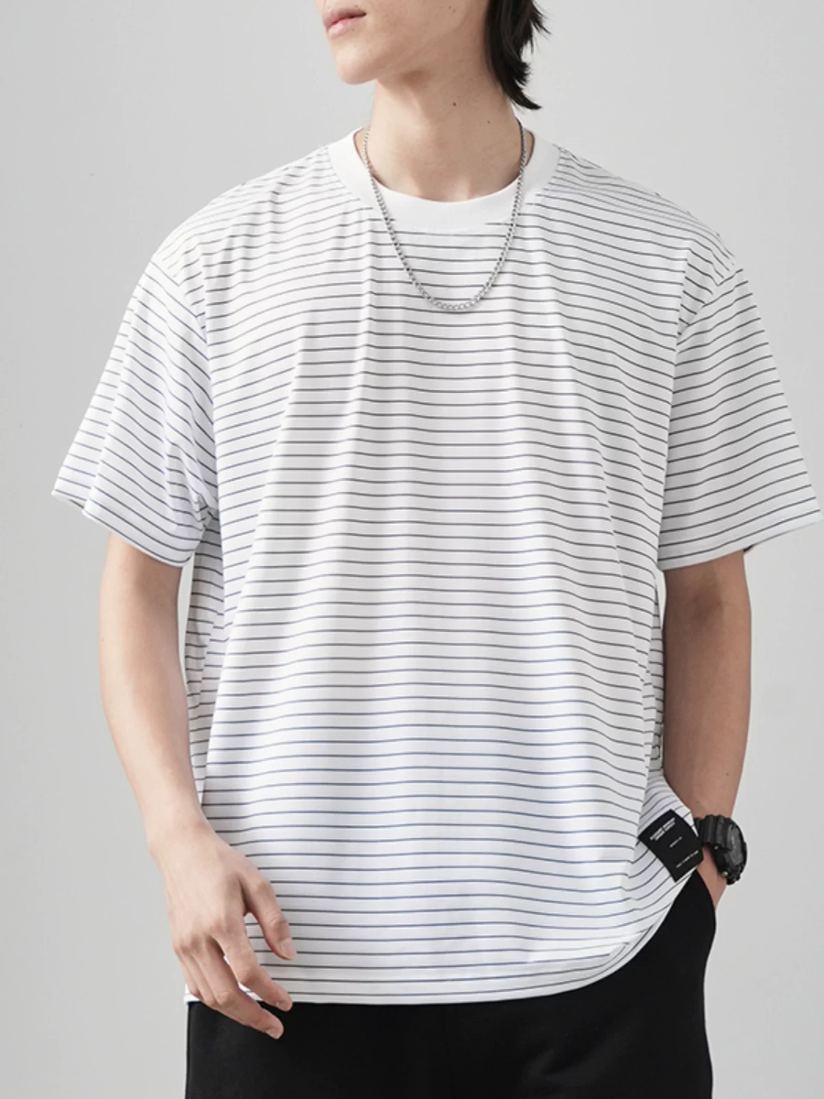 [Cool Ice Silk] Áo thun ngắn tay sọc mảnh nhanh khô kiểu Mỹ dành cho nam, áo nửa tay cổ tròn phối màu đen trắng mỏng mùa hè dành cho nam