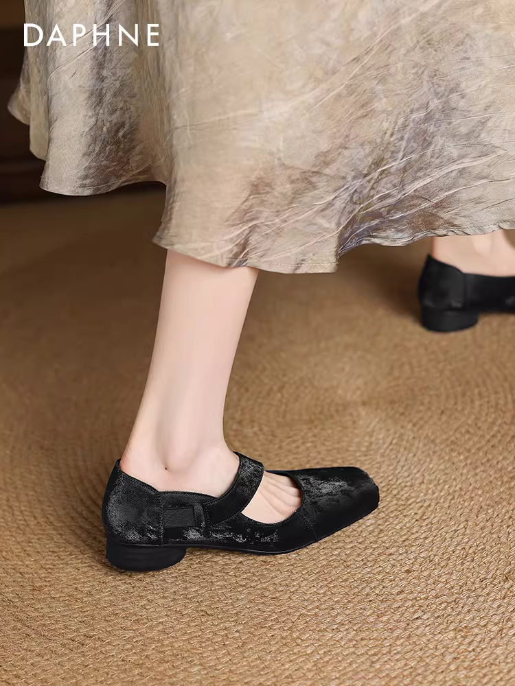 Giày Mary Jane kiểu Trung Quốc mới của Daphne dành cho nữ 2025, giày mùa thu mũi vuông đế bằng kiểu Pháp, giày mùa thu đế dày bằng da